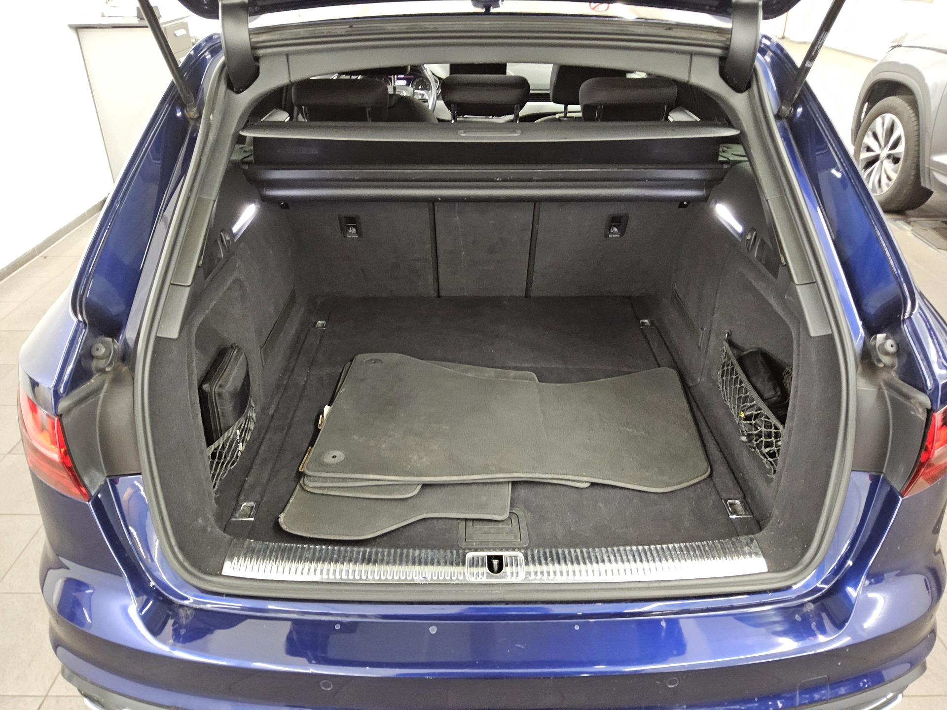 Audi A4 Avant 40 TDI advanced Pano Sound Navi+ Kamera 11