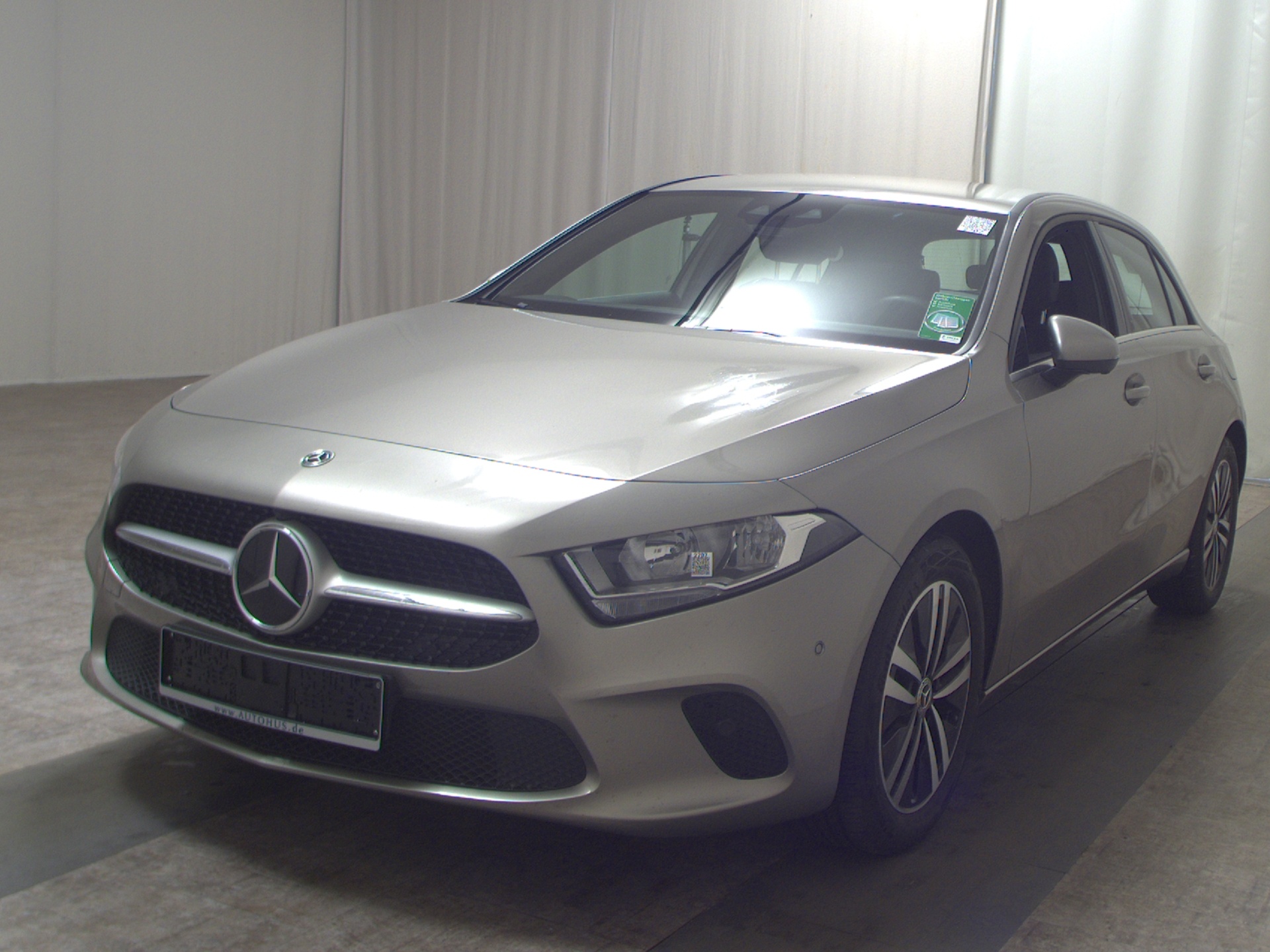 Mercedes-Benz A 220 d AHK Navi StandHzg Distronic+ 2