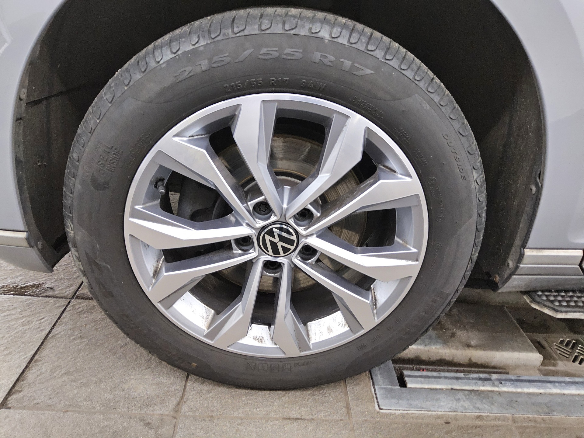 Volkswagen Passat Var. 2.0 TDI Elegance Navi DC Matrix Ahk 11