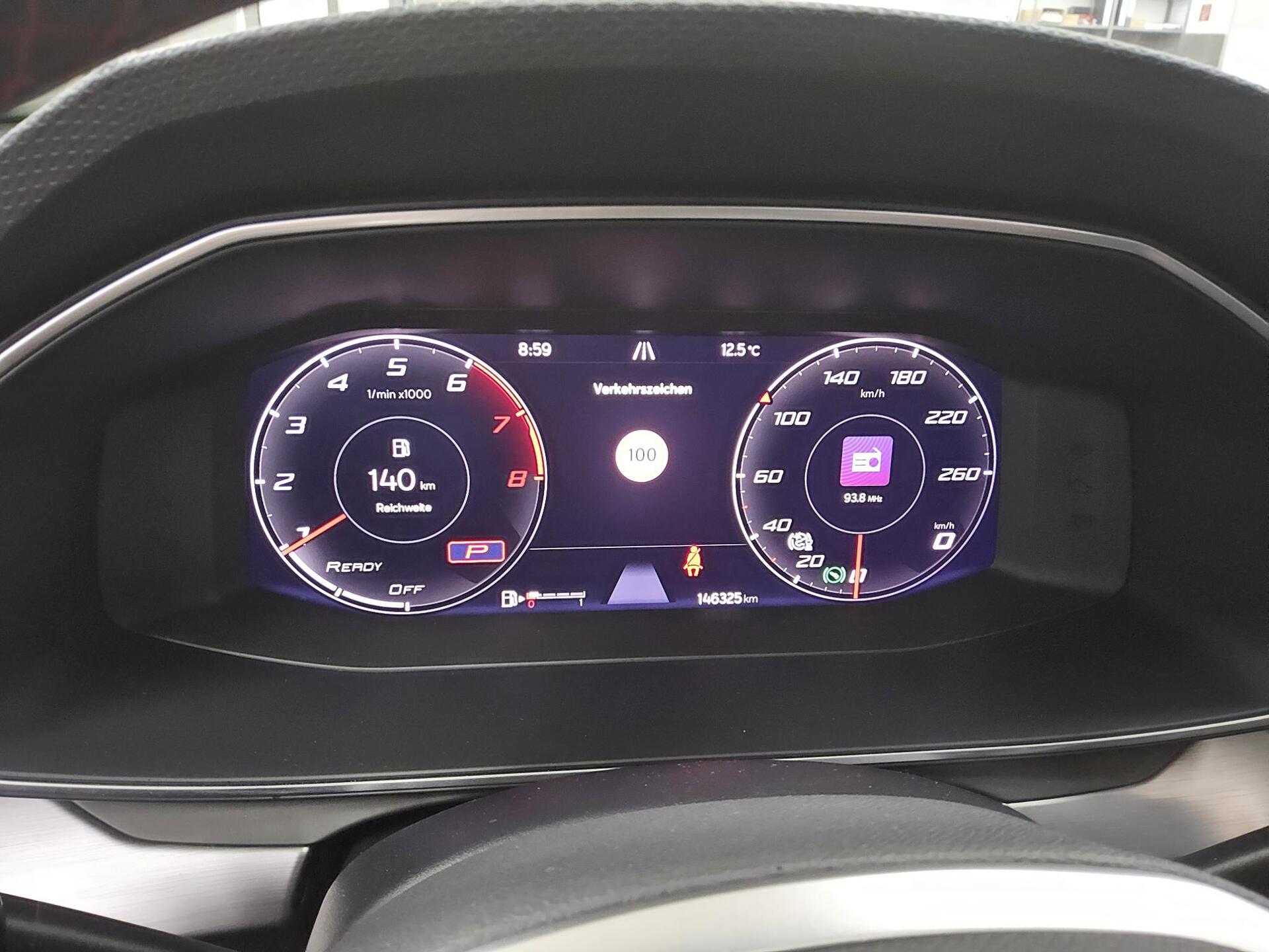 Seat Leon Sportstourer 1.5 eTSI FR-Line Navi LED vc 8