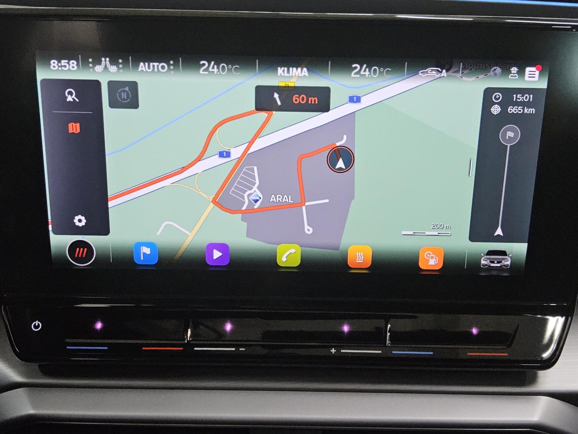 Seat Leon Sportstourer 1.5 eTSI FR-Line Navi LED vc 7