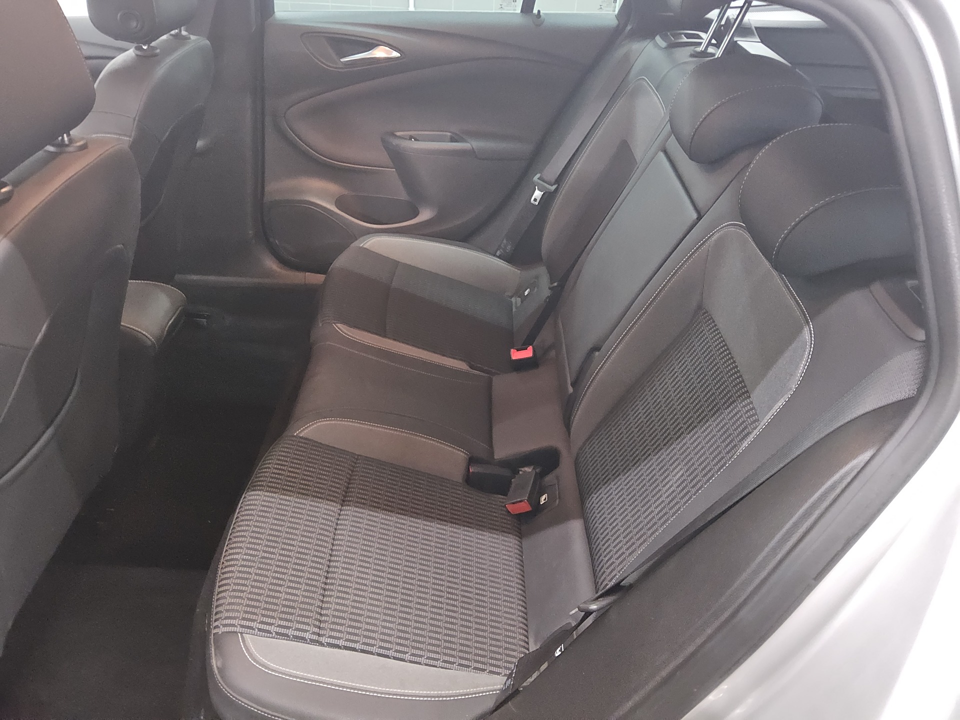 Opel Astra ST 1.5 D Navi LED T-Leder AHK 13