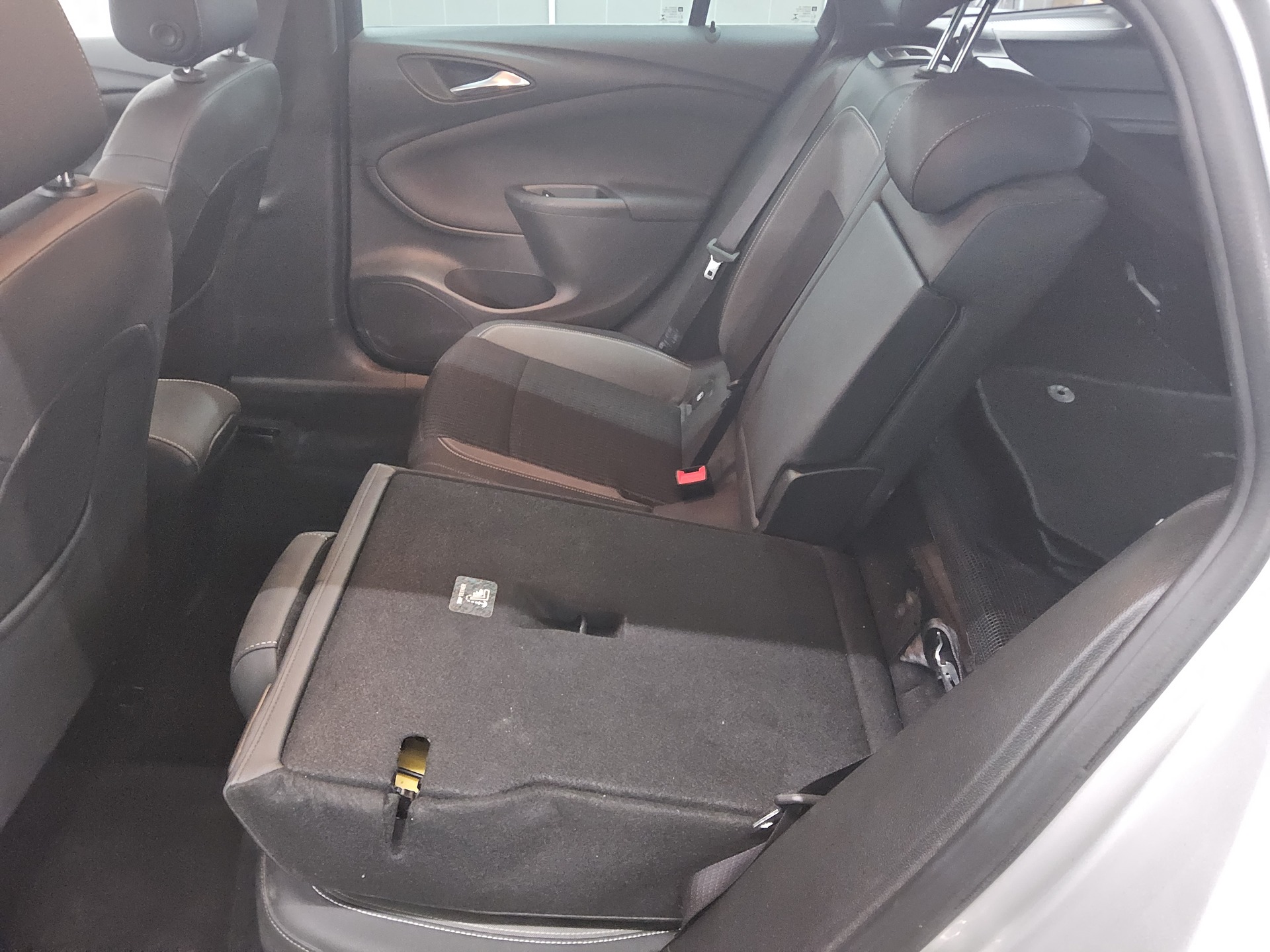 Opel Astra ST 1.5 D Navi LED T-Leder AHK 12