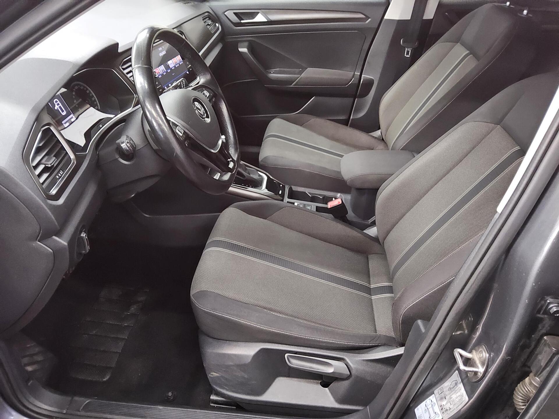 Volkswagen T-Roc 2.0 TDI Style AHK ACC PDC SHZ 8