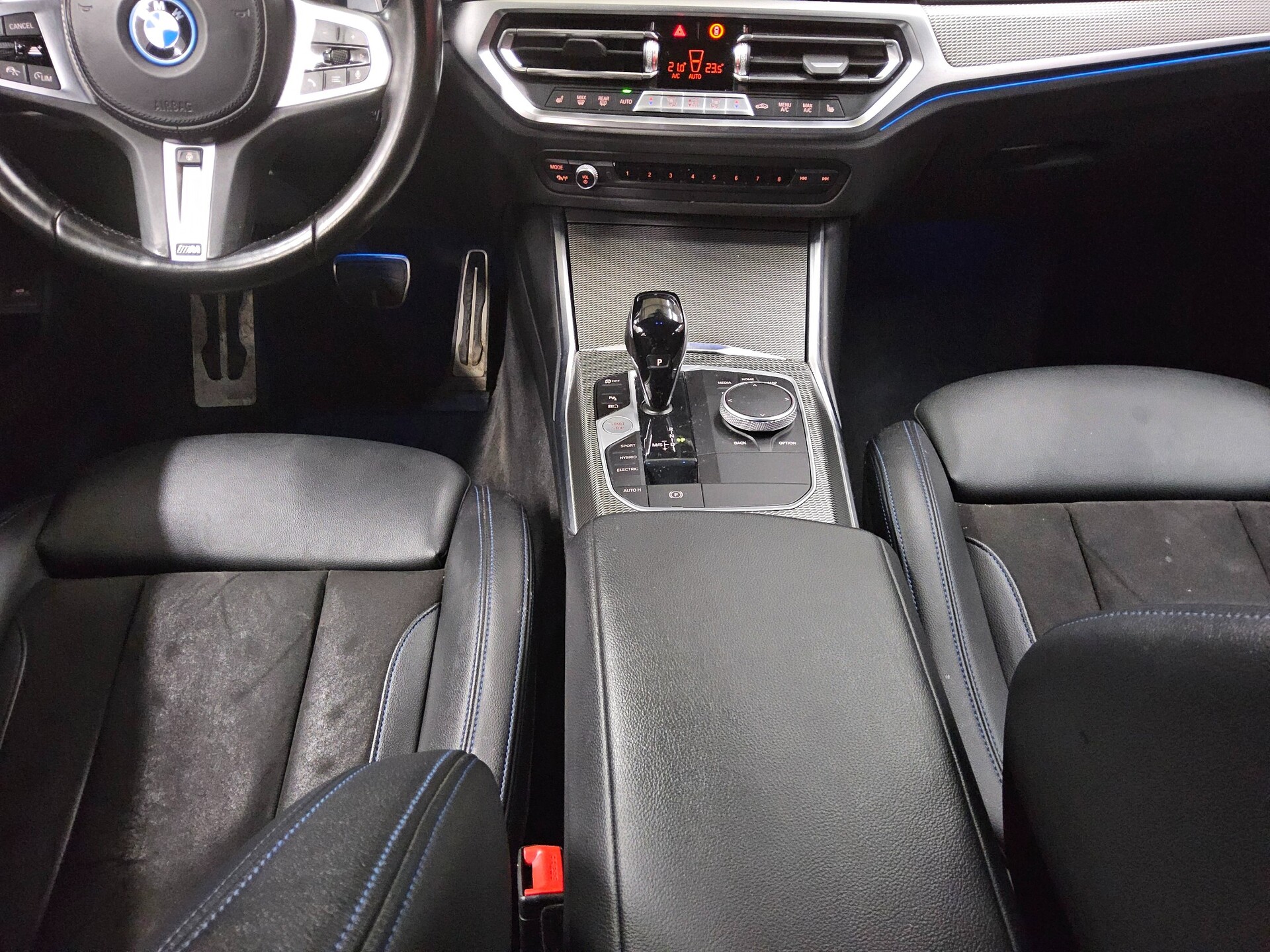 BMW 330e Touring M-Sport T-Leder Navi LED LC prof. 6