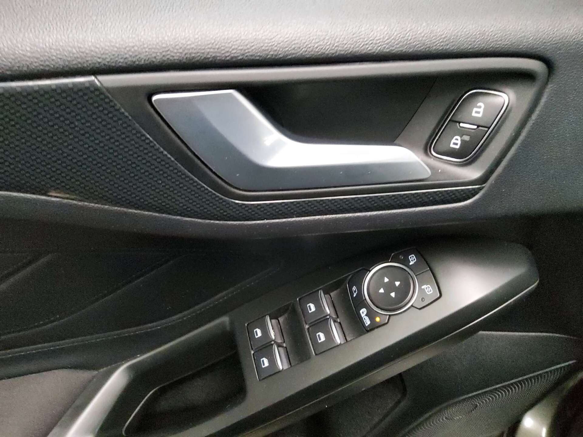 Ford Focus Turnier 1.5 EB ST-Line Navi LED PDC Shz 9