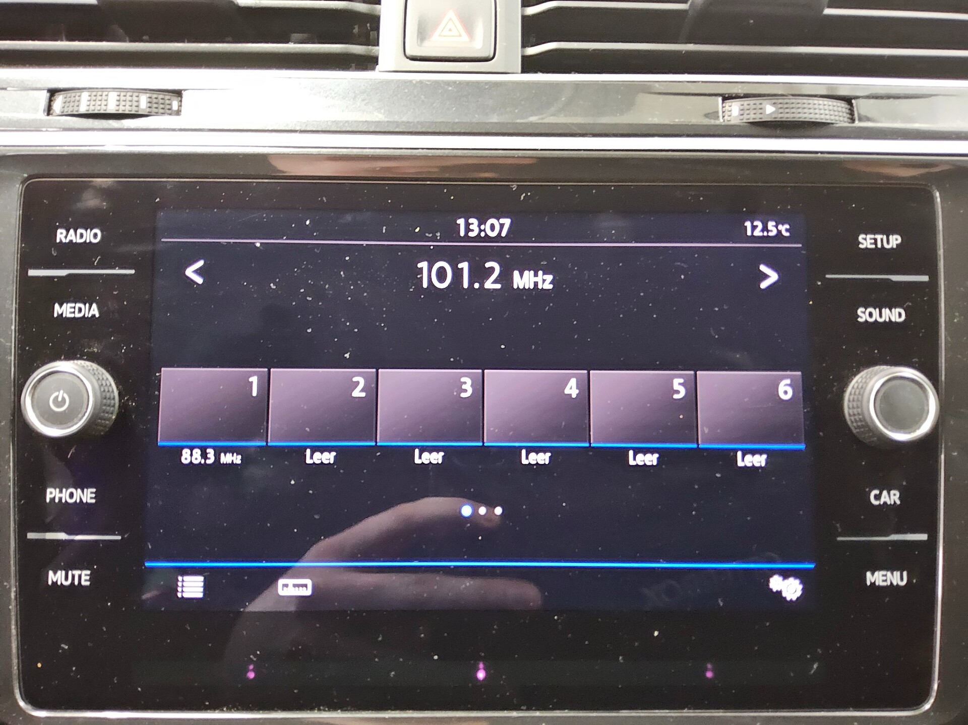 Volkswagen Tiguan 2.0 TDI Comf. AHK ACC PDC 7