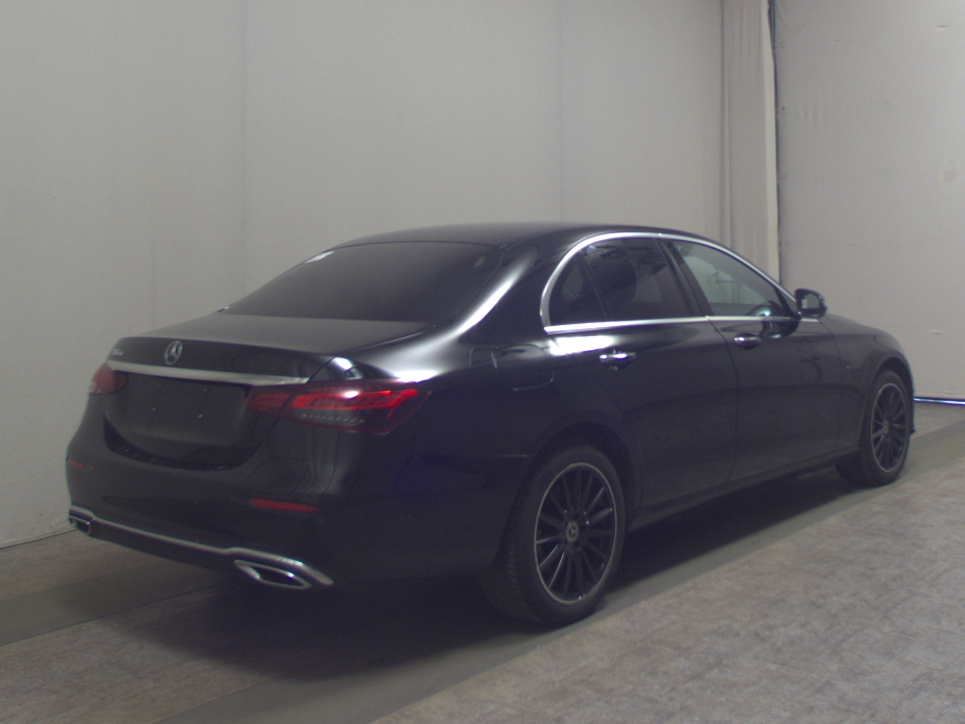 Mercedes-Benz E 300 de Widescreen LED RFK PDC 4