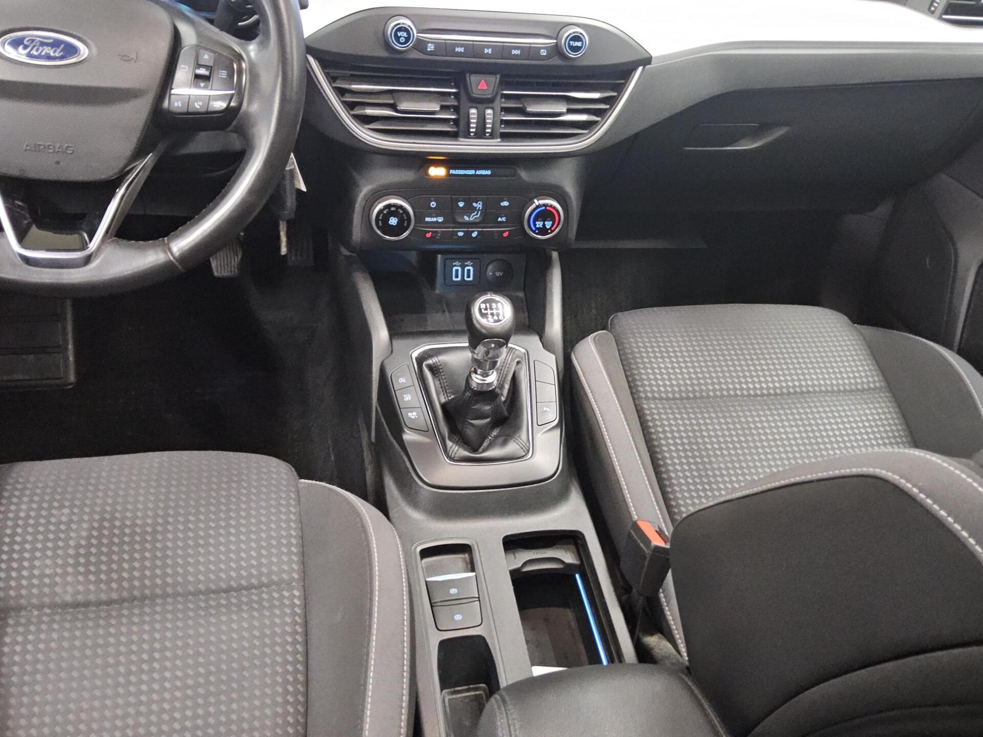 Ford Focus Turnier 1.5 EB Cool&Connect Navi LED RFK 6