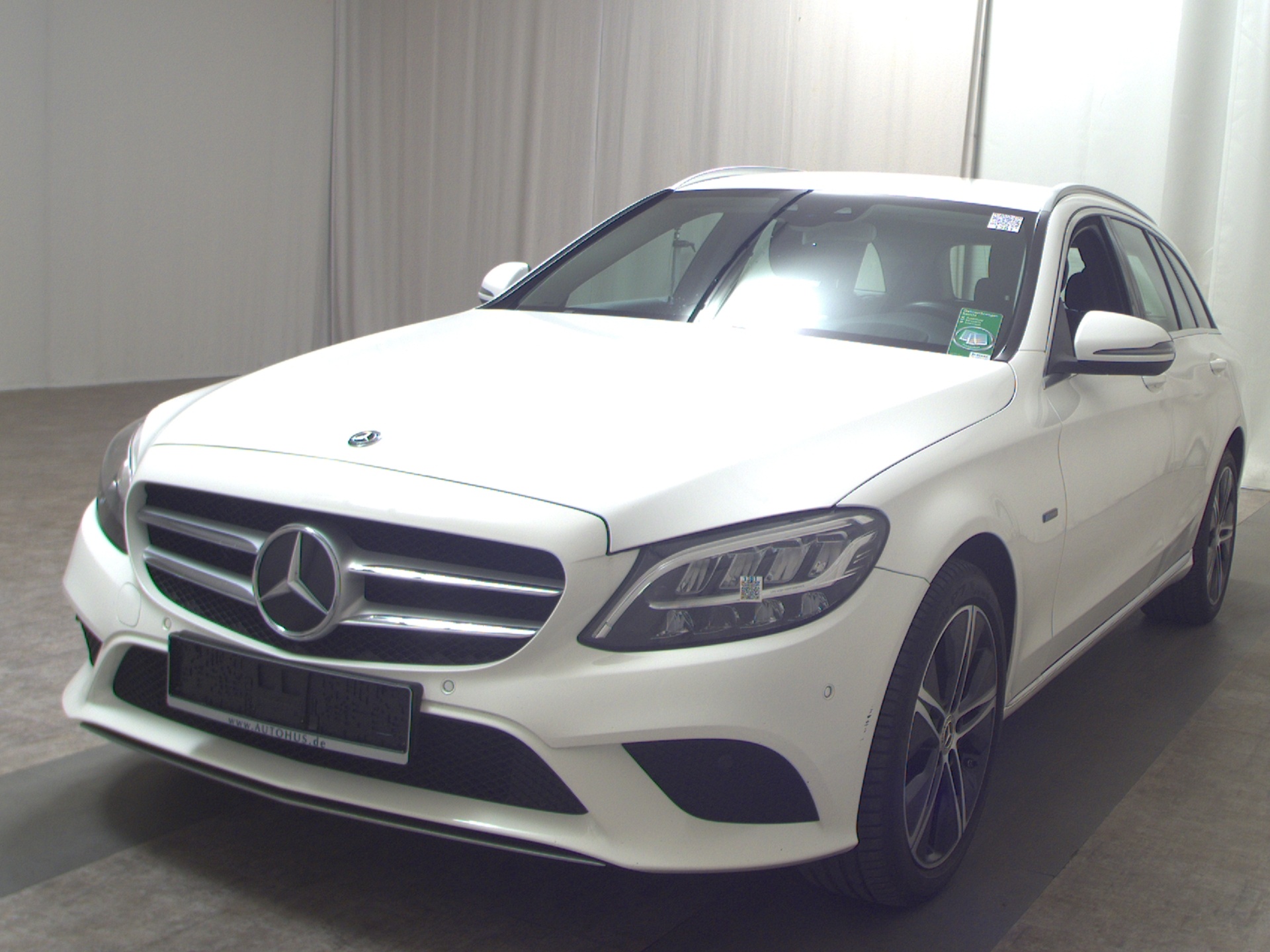 Mercedes-Benz C 300 T de Avantgarde Distronic+ Navi LED HuD 2