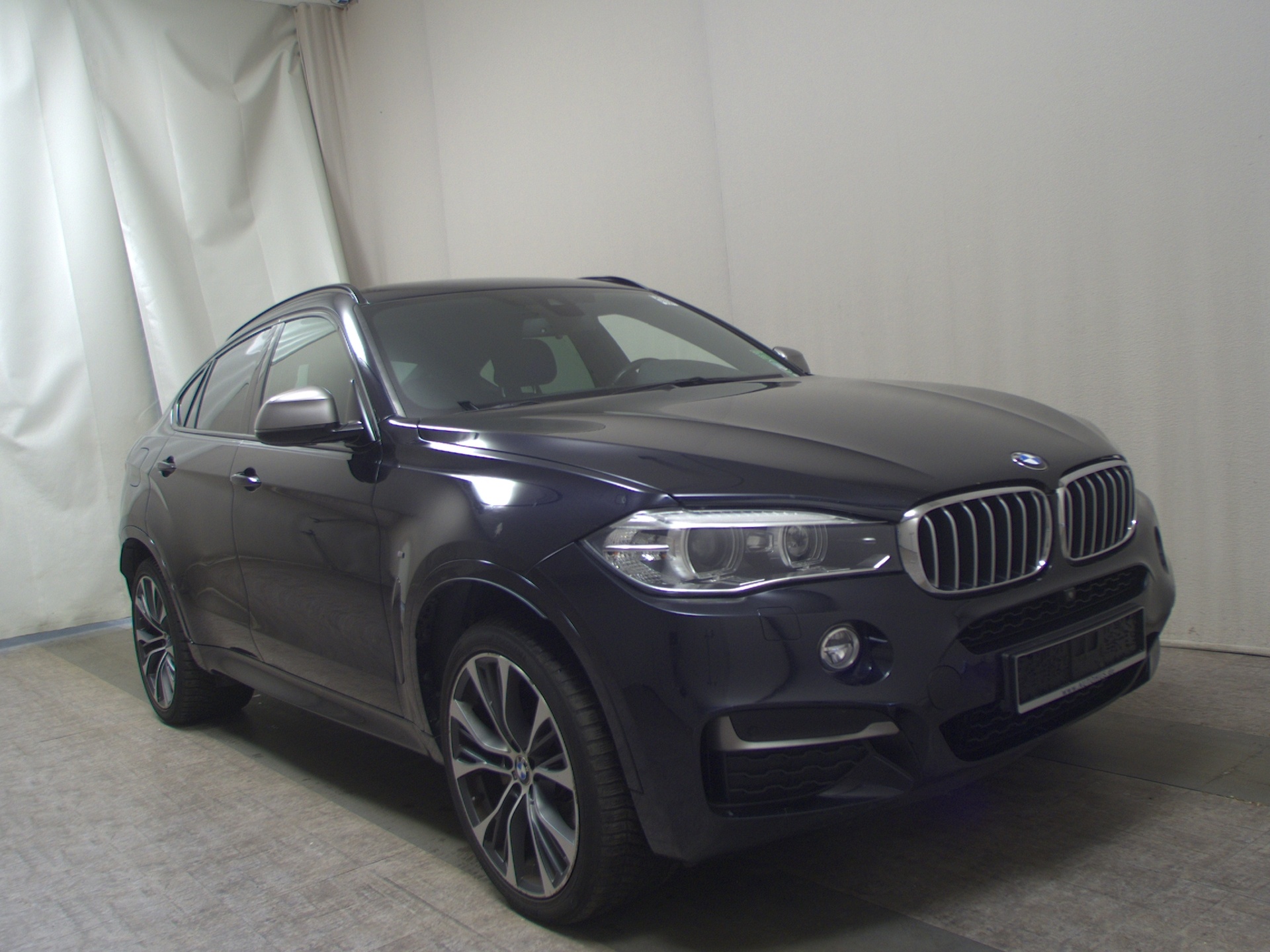BMW X6 M50 d Navi Xenon 4xShz HuD Sound AHK 360° 3