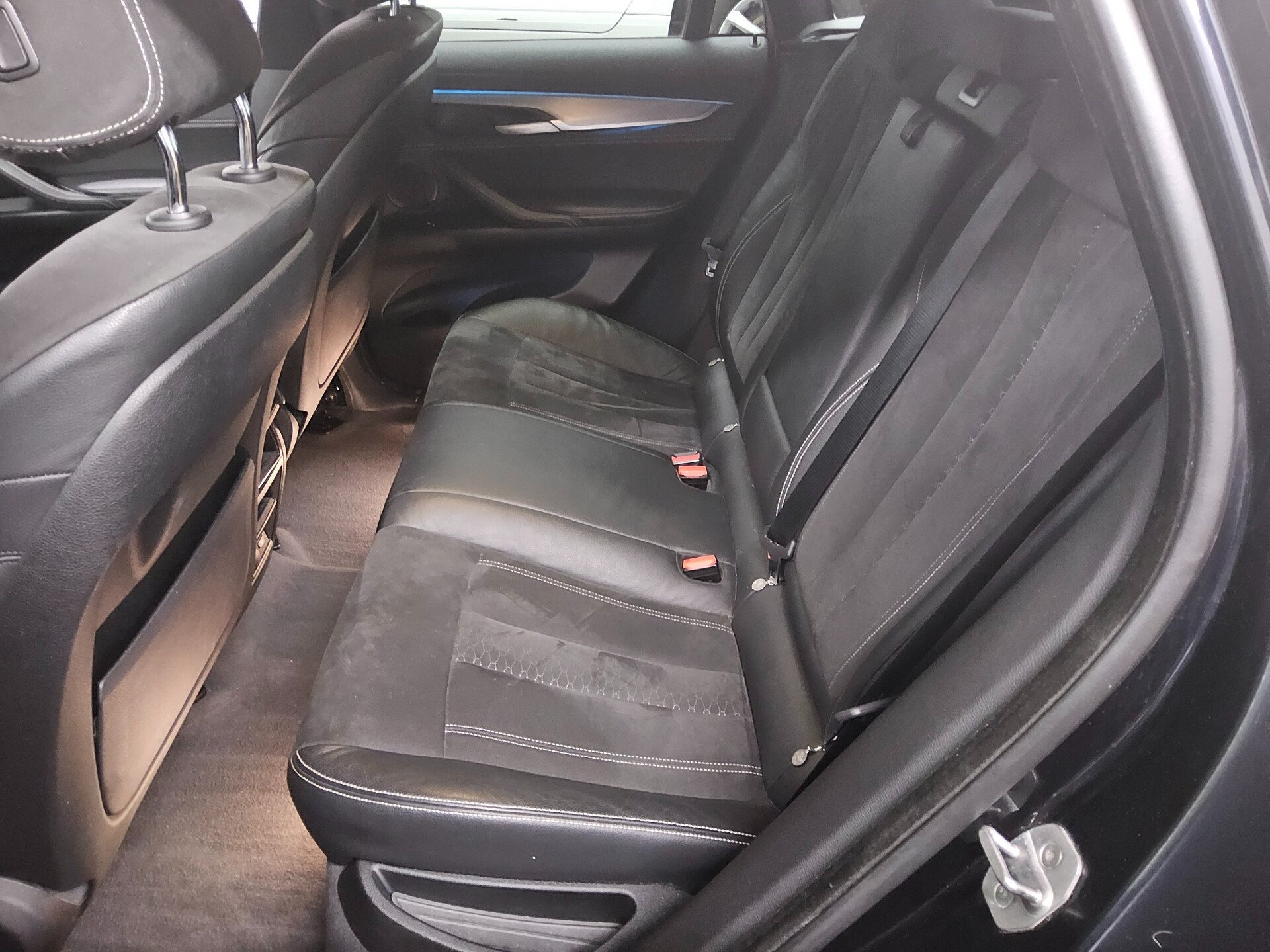 BMW X6 M50 d Navi Xenon 4xShz HuD Sound AHK 360° 12