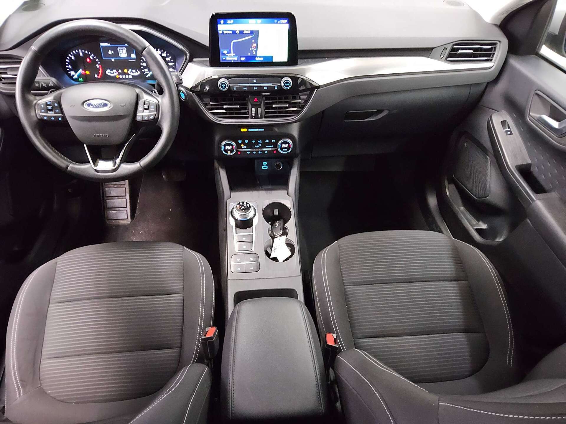 Ford Kuga 2.0 EB Titanium Navi LED 4xShz RFK 5