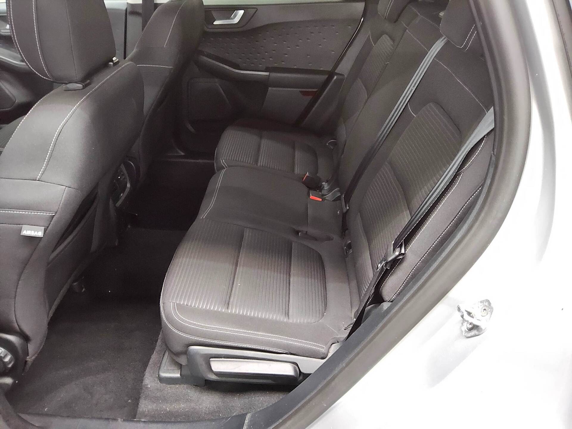 Ford Kuga 2.0 EB Titanium Navi LED 4xShz RFK 13