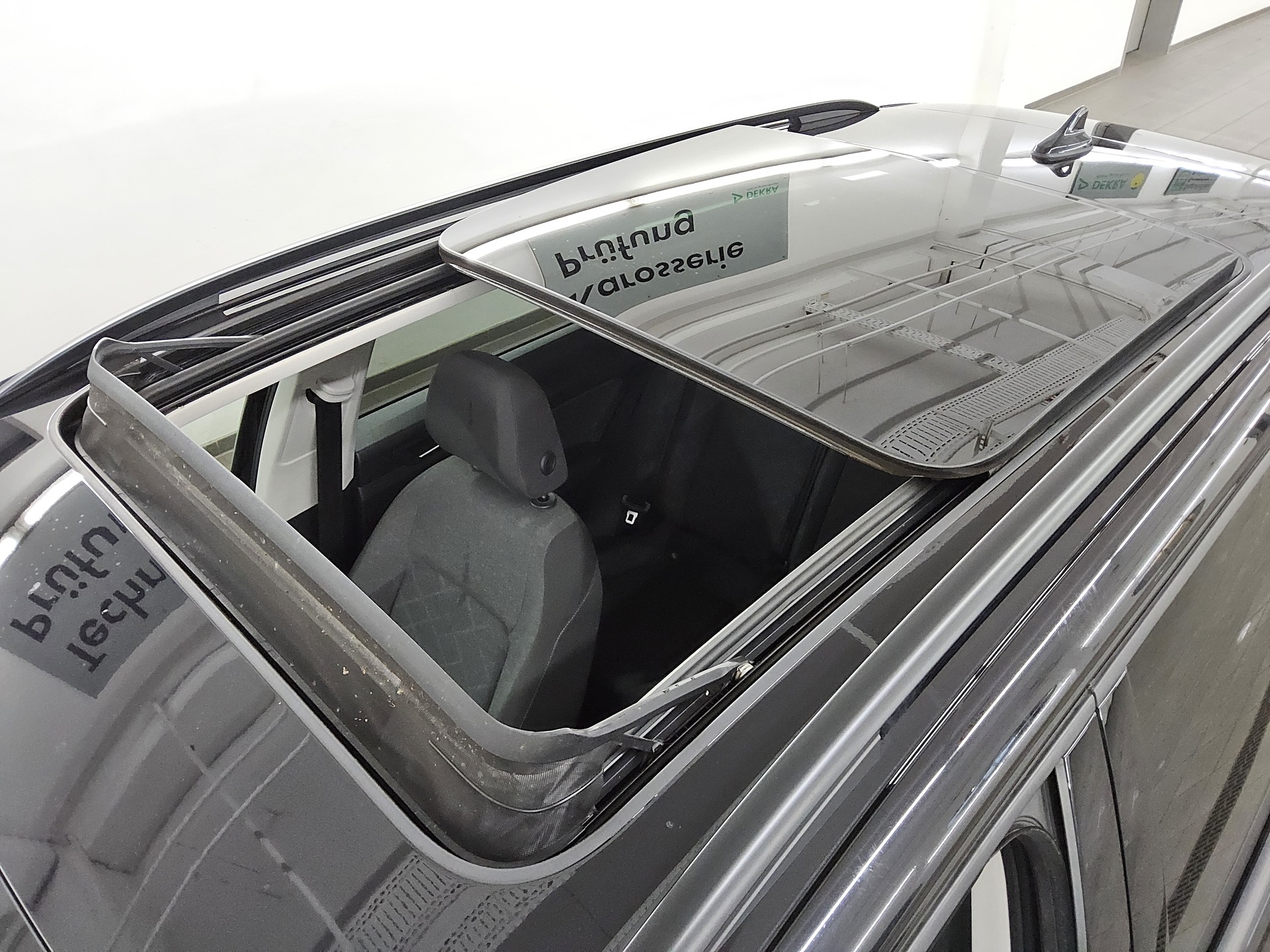 Volkswagen Golf-8 Var. 2.0 TDI Life Navi Pano Matrix DC AHK 13