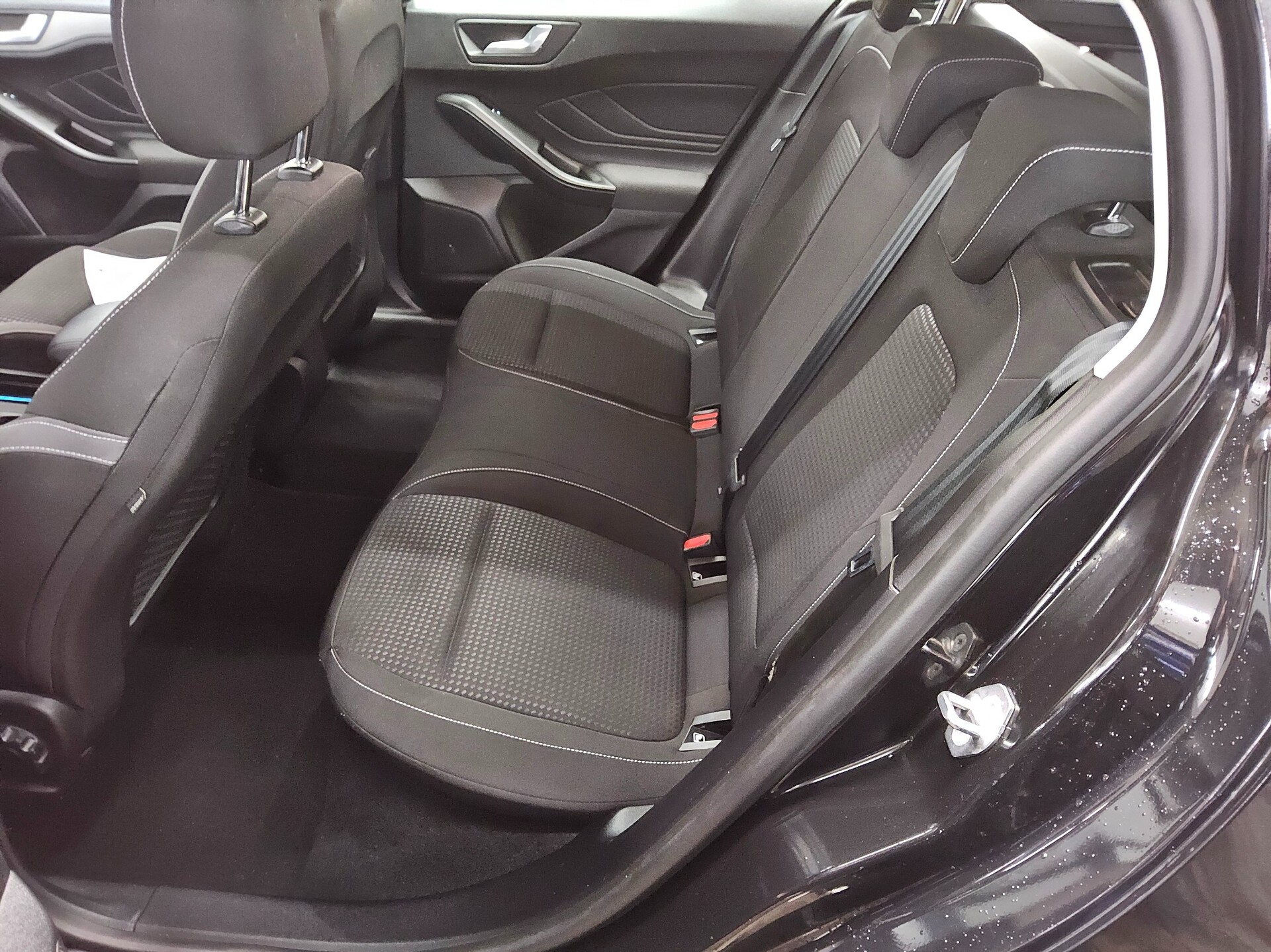 Ford Focus Turnier 1.5 EB Cool&Connect Navi LED 13