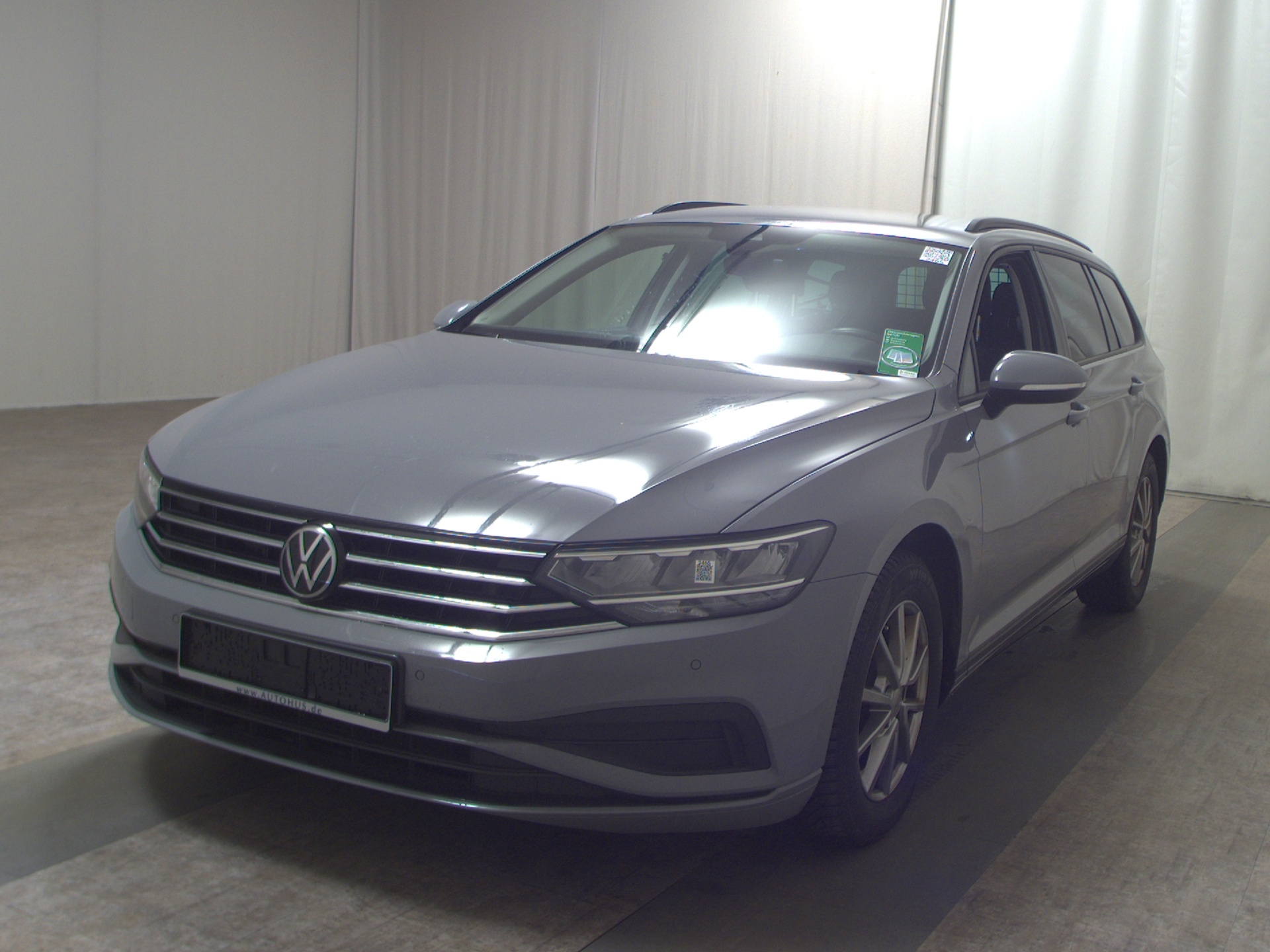 Volkswagen Passat Var. 2.0 TDI Navi LED ACC RFK el.Heck Shz 2