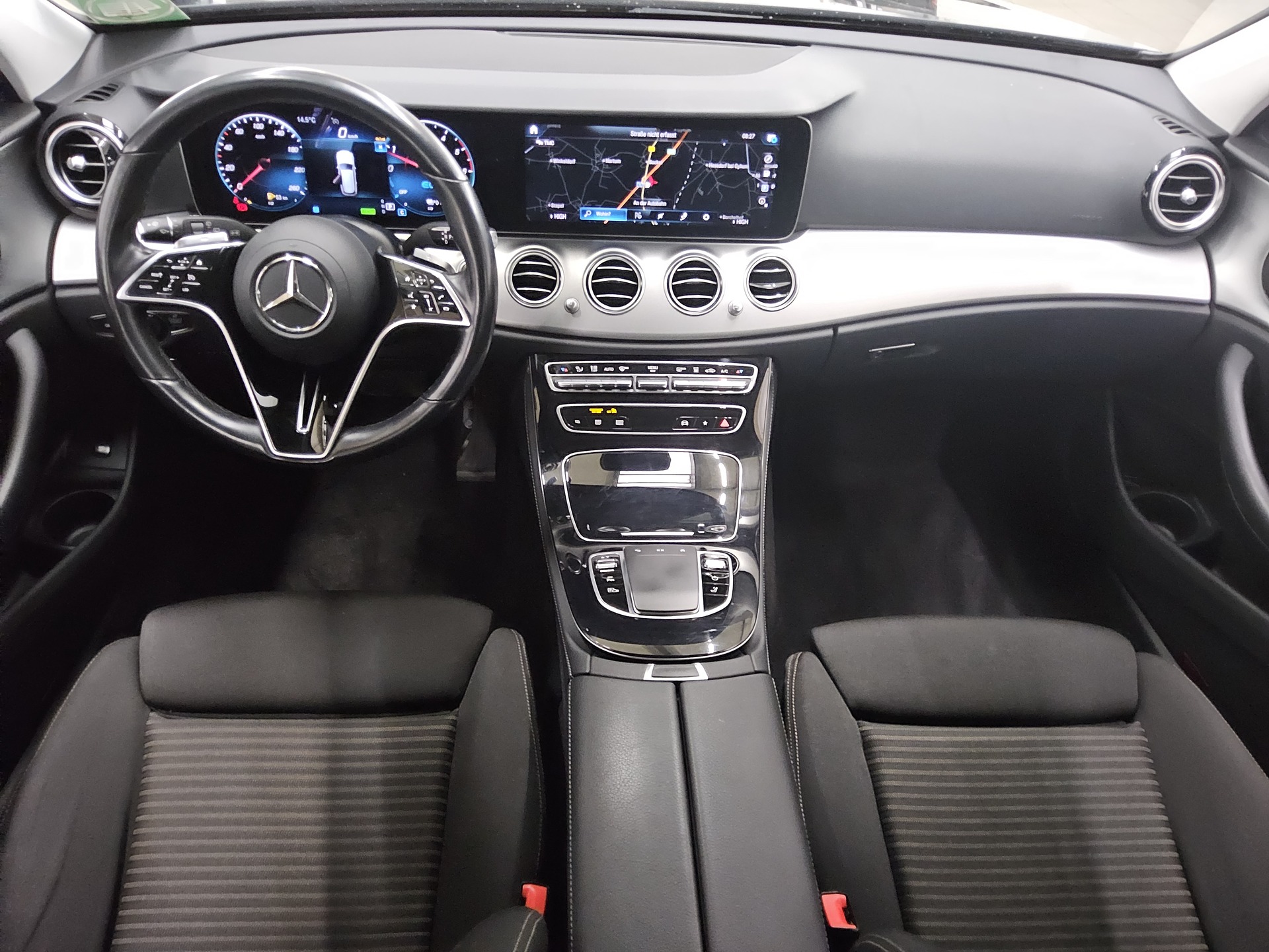 Mercedes-Benz E 300 T de Avantgarde Navi LED Widescreen RFK 5