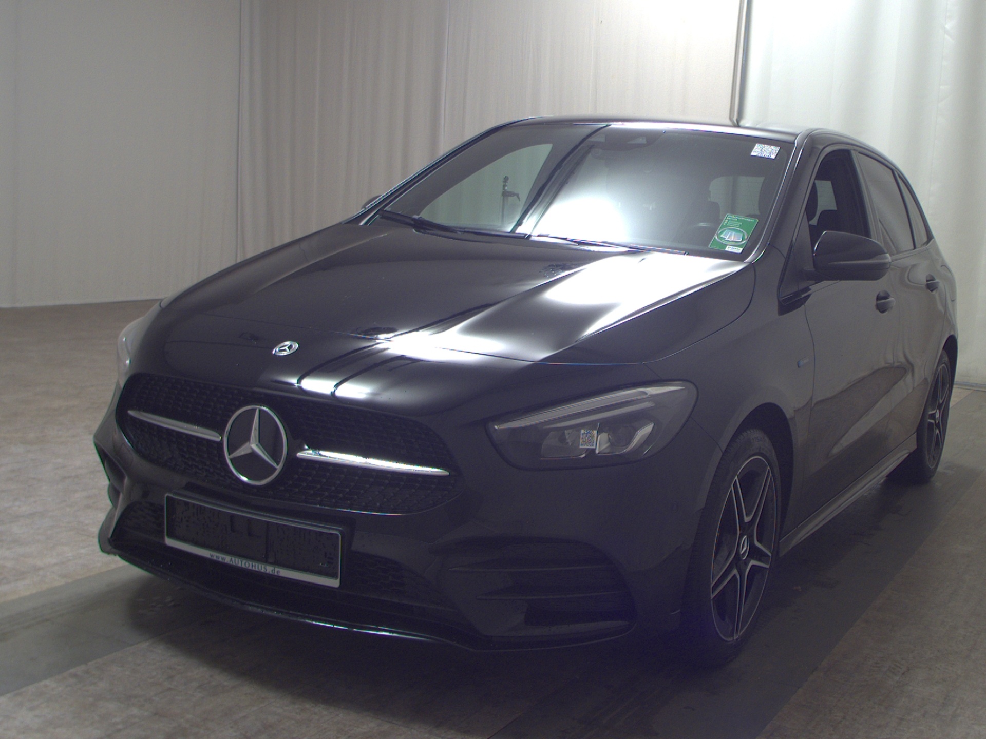 Mercedes-Benz B 250 e Edition AMG-Line Navi LED MBUX+ RFK 2