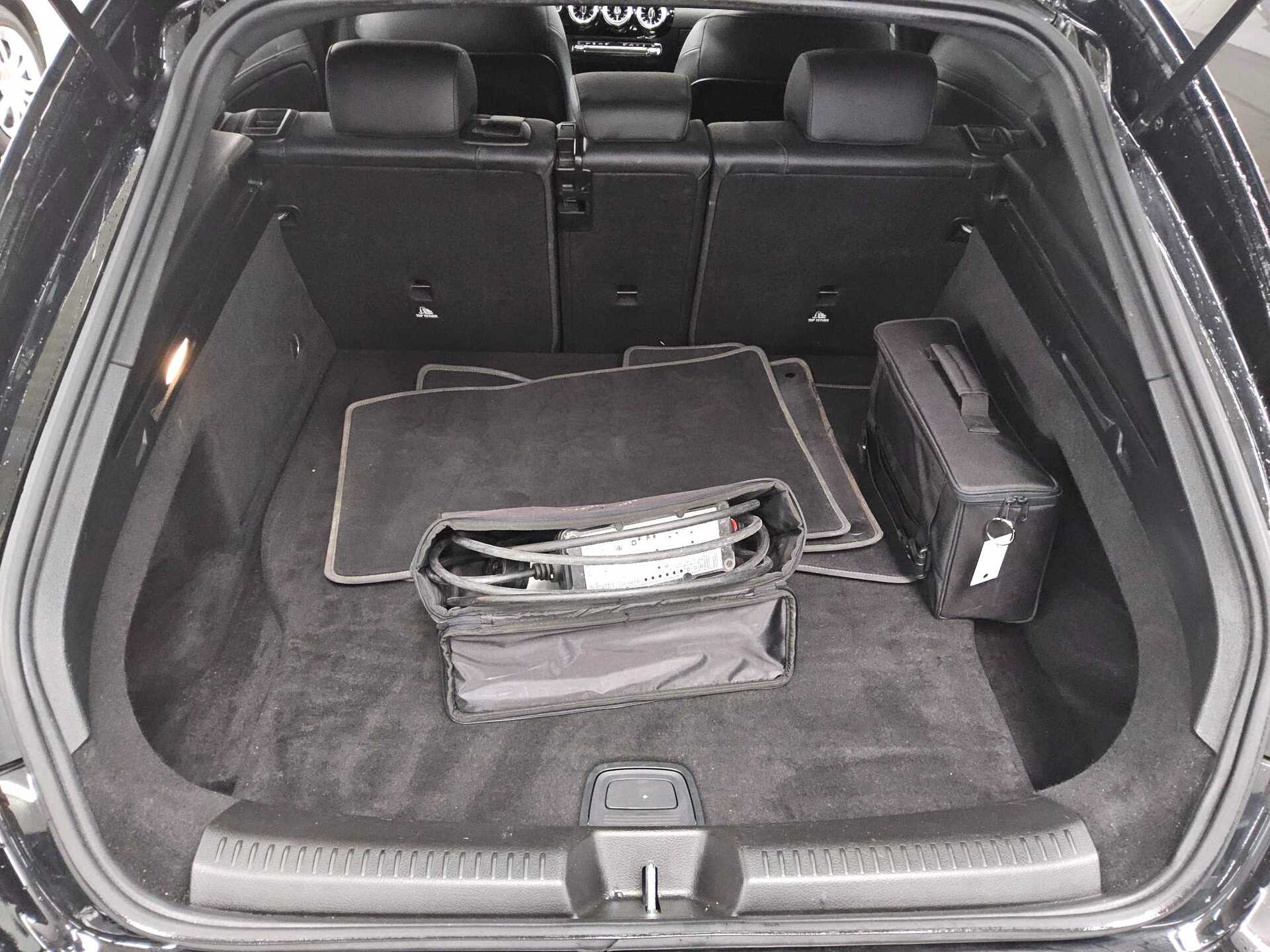 Mercedes-Benz CLA 250 Shooting Brake e Progressive Leder Pano 12