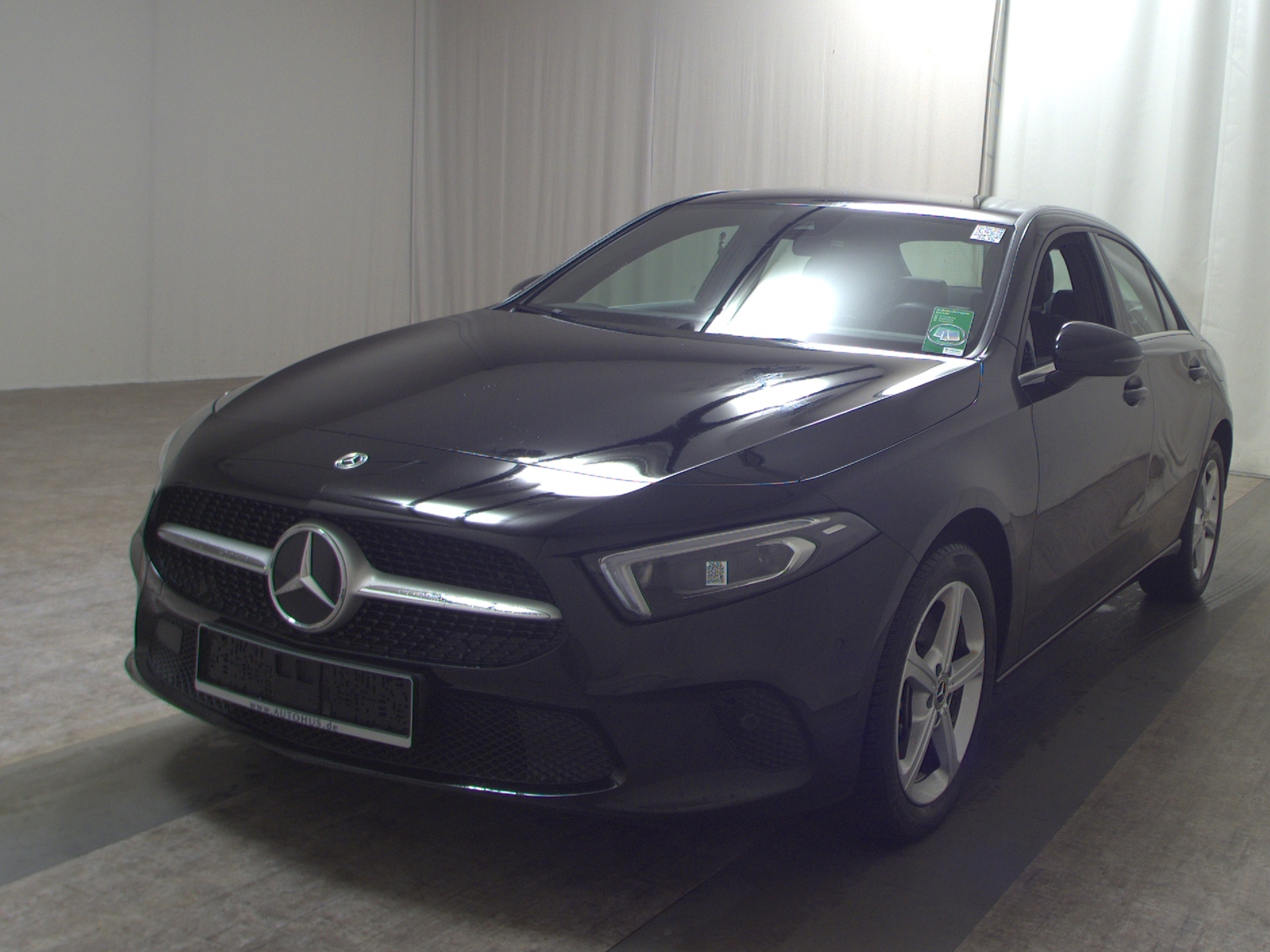 Mercedes-Benz A 250 e Style Navi LED MBUX-AR Sound RFK 2