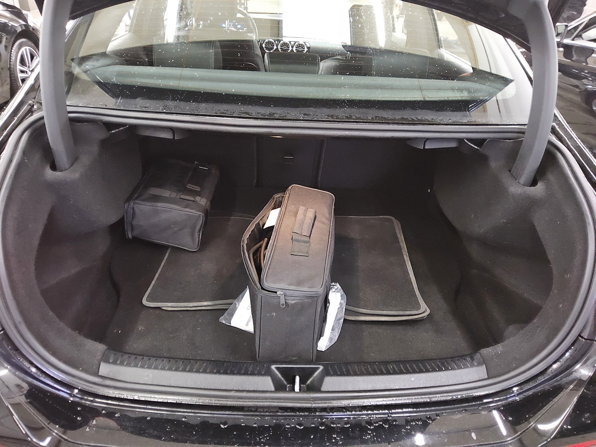 Mercedes-Benz A 250 e Style Navi LED MBUX-AR Sound RFK 12