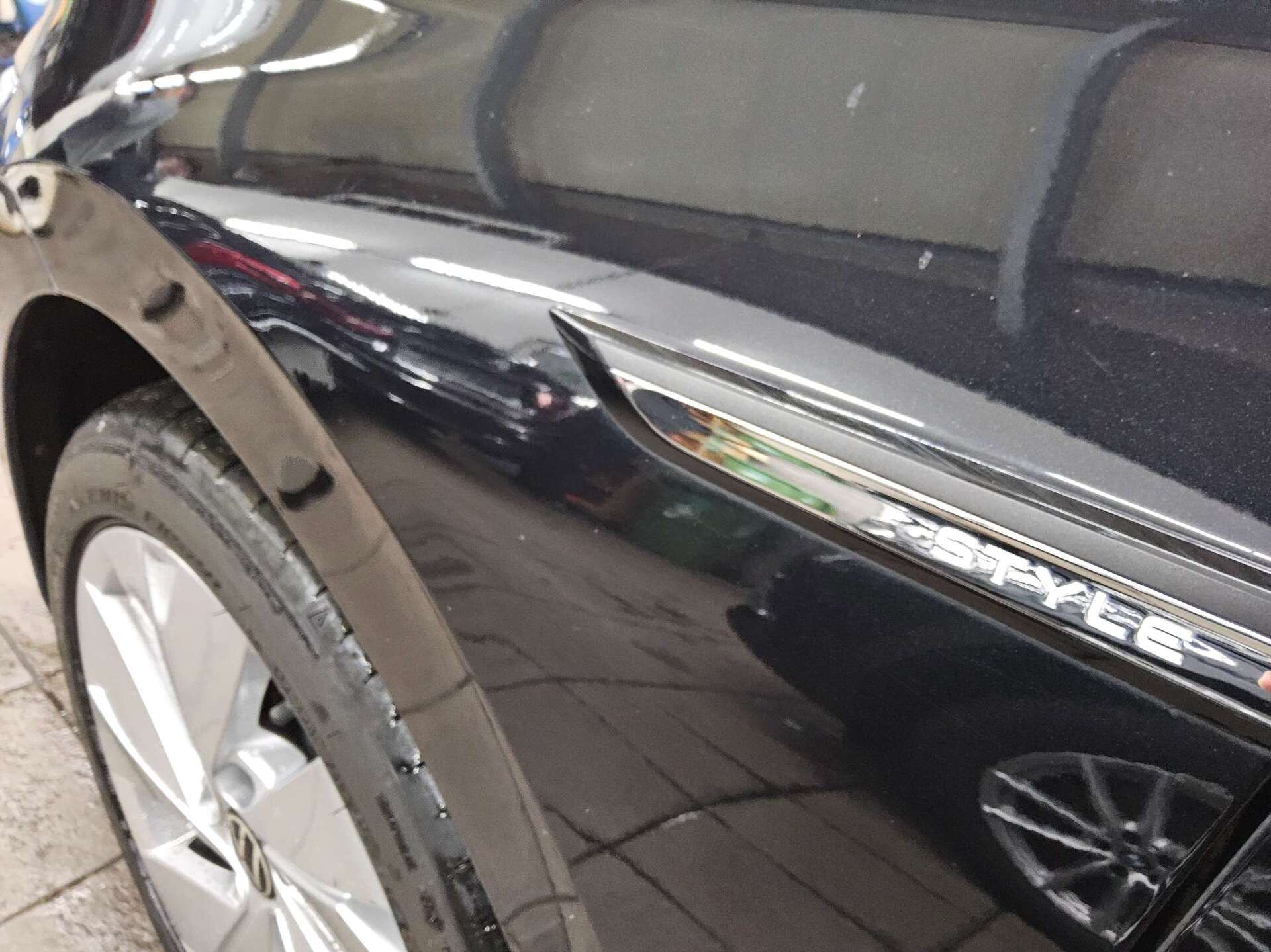 Volkswagen Golf-8 Var. 2.0 TDI Style Navi LED AID PDC Shz 11