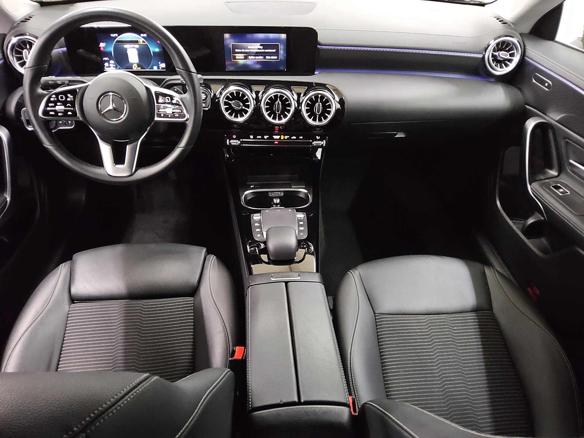 Mercedes-Benz CLA 200 SB d Progressive Navi MBUX 360° Distr.+ 5