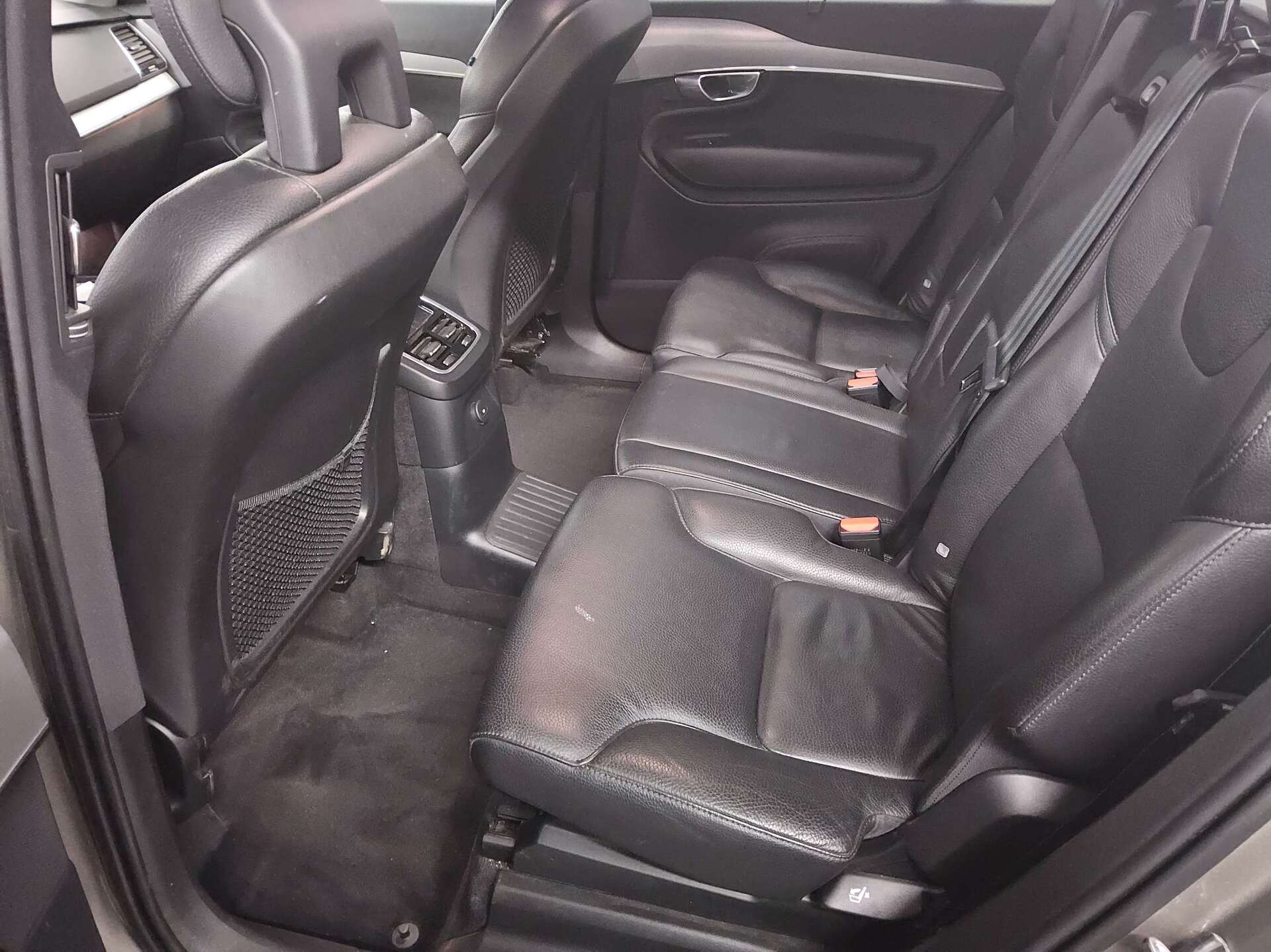 Volvo XC90 T8 AWD Hybrid Leder Navi LED H/K Sound 360° 13