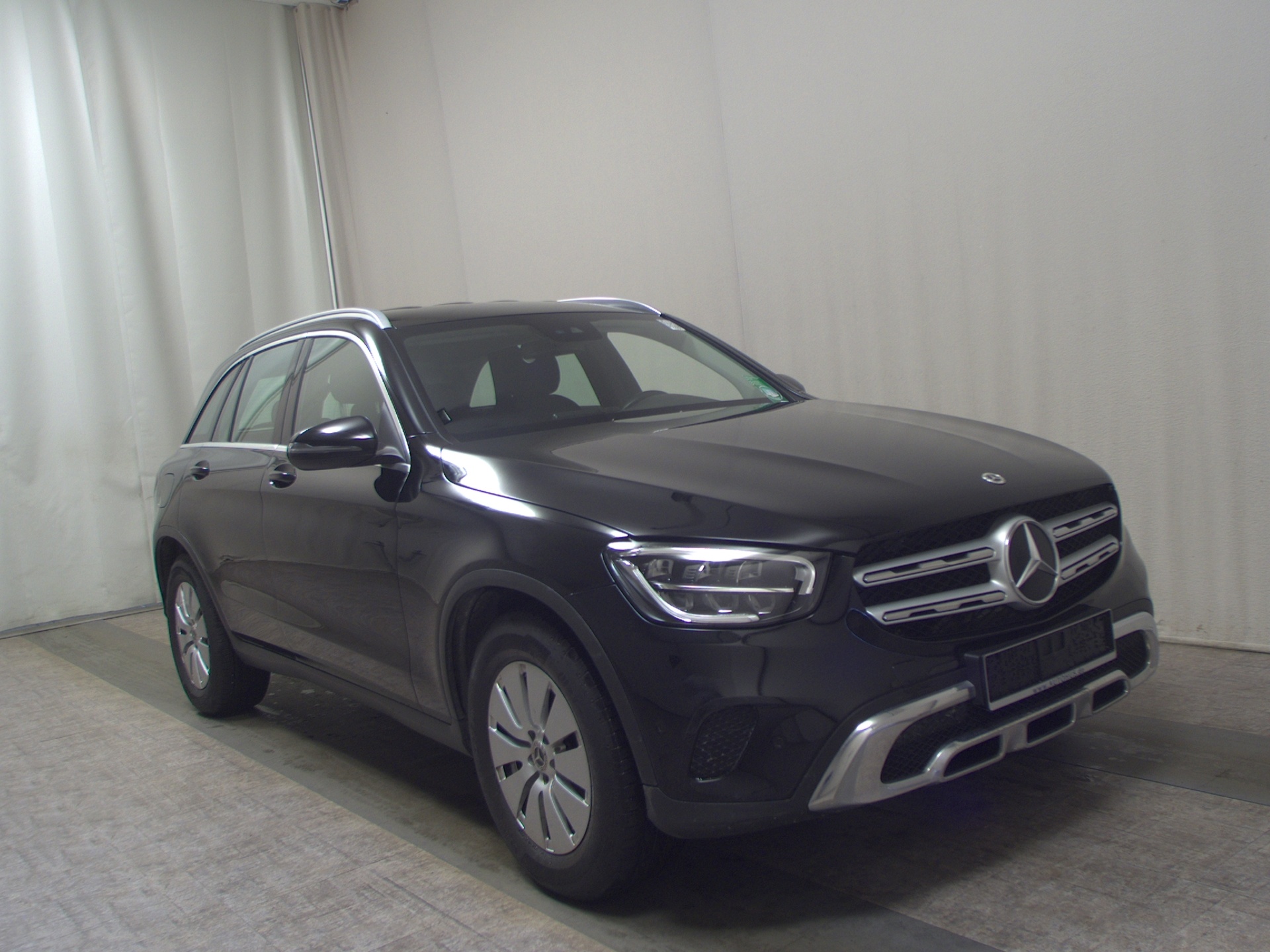 Mercedes-Benz GLC 220 d 4M Navi LED PDC SHZ 3