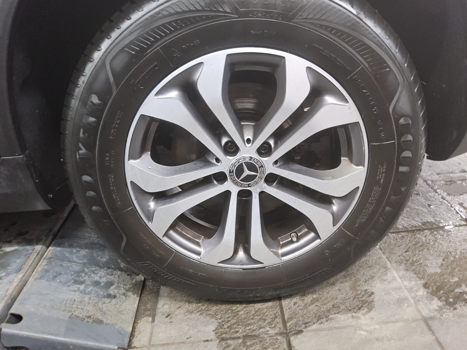 Mercedes-Benz GLC 220 d 4M Exclusive Nav LED Sound RFK Dustr.+ 10