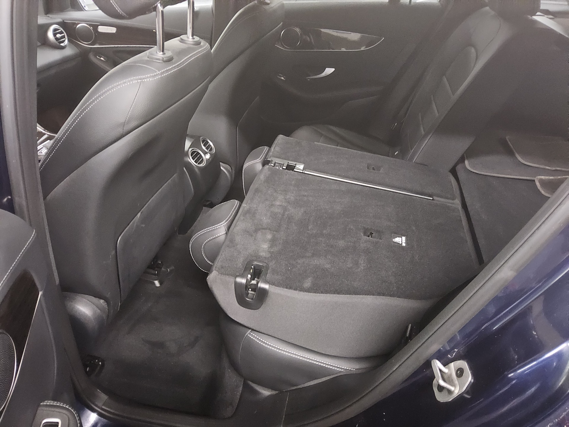 Mercedes-Benz GLC 220 d 4M Exclusive Nav LED Sound RFK Dustr.+ 12