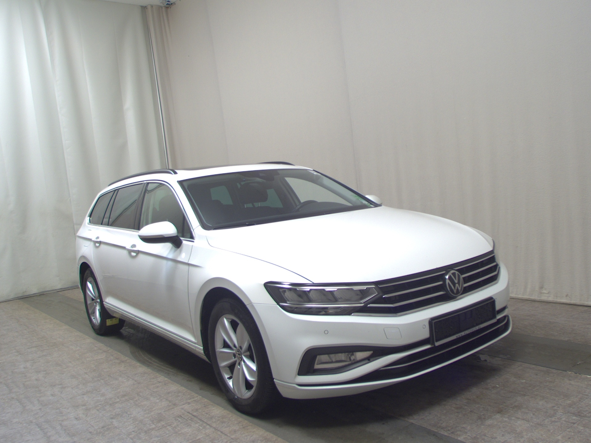 Volkswagen Passat Var. 2.0 TDI 4M Business Nav LED Pano RFK 3