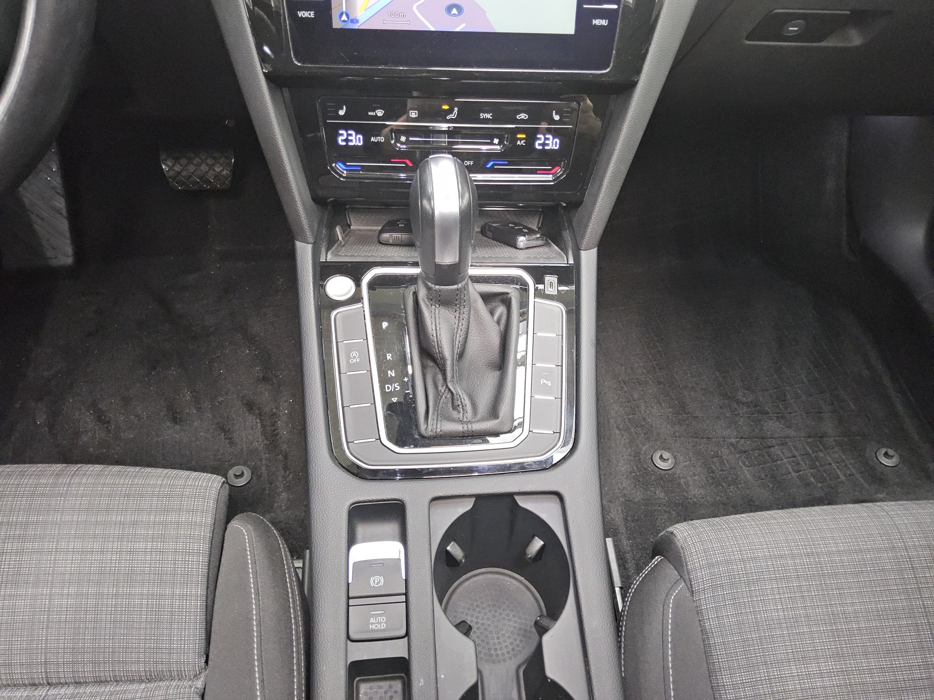 Volkswagen Passat Var. 2.0 TDI 4M Business Nav LED Pano RFK 6