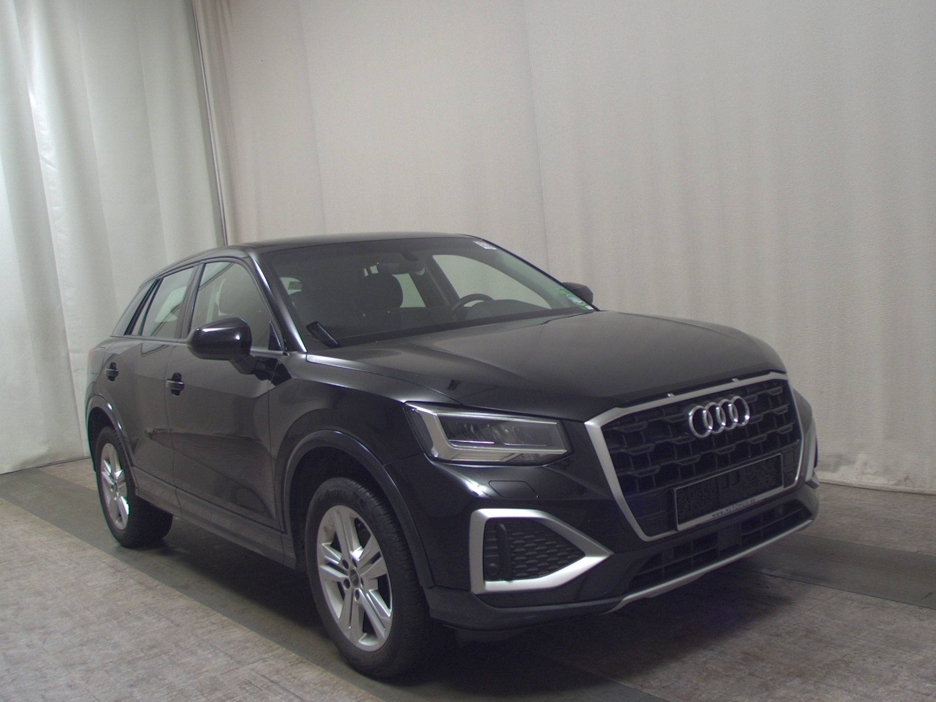 Audi Q2 35 TFSI advanced LED MMI RfK ACC DAB Shz PDC 3