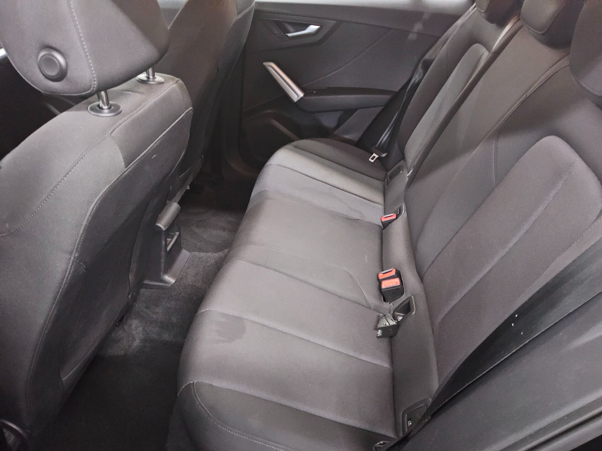 Audi Q2 35 TFSI advanced LED MMI RfK ACC DAB Shz PDC 13