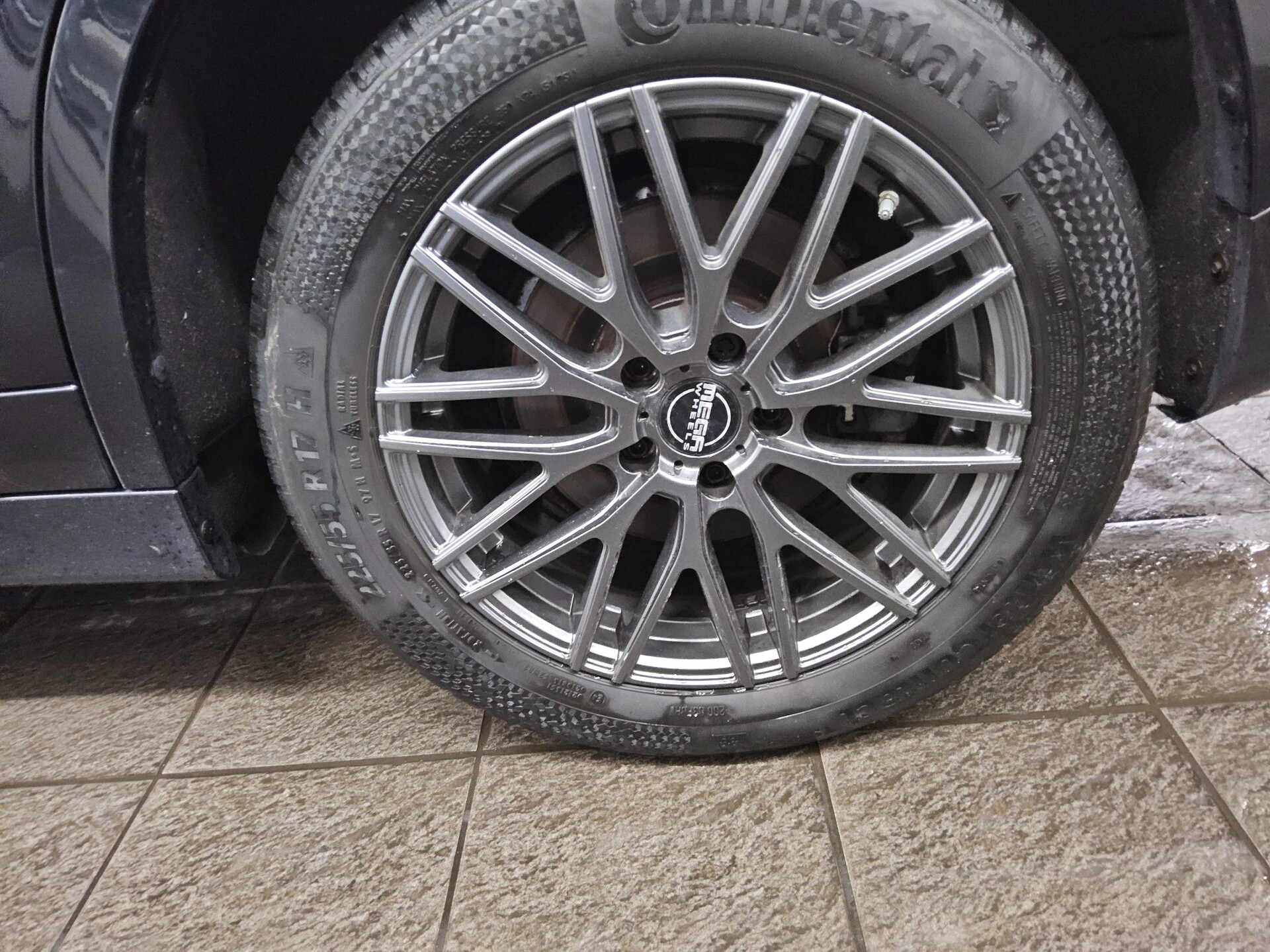 BMW X1 xDrive25e M-Sport Navi LED AHK Shz PDC 10