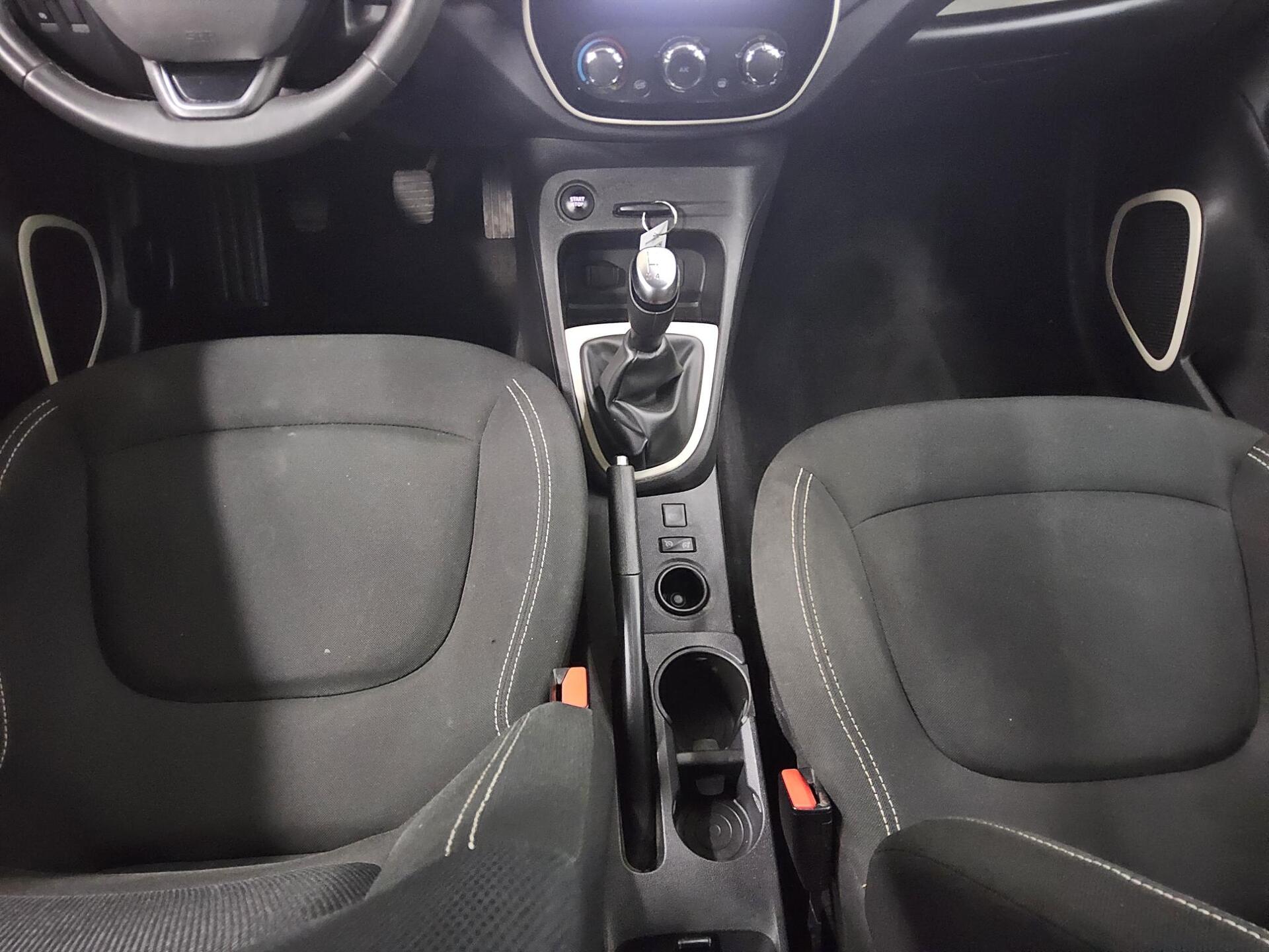 Renault Captur 0.9 TCe Navi SHZ PDC 6