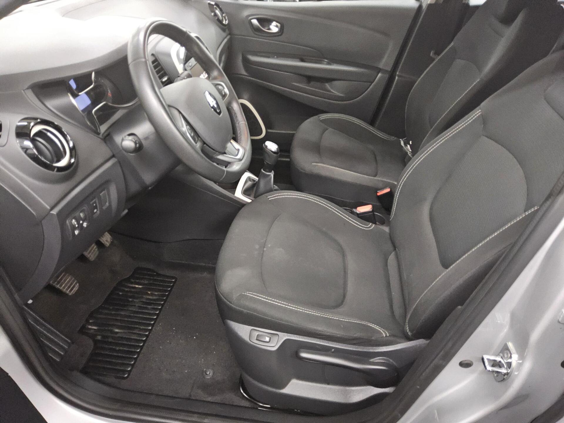 Renault Captur 0.9 TCe Navi SHZ PDC 8