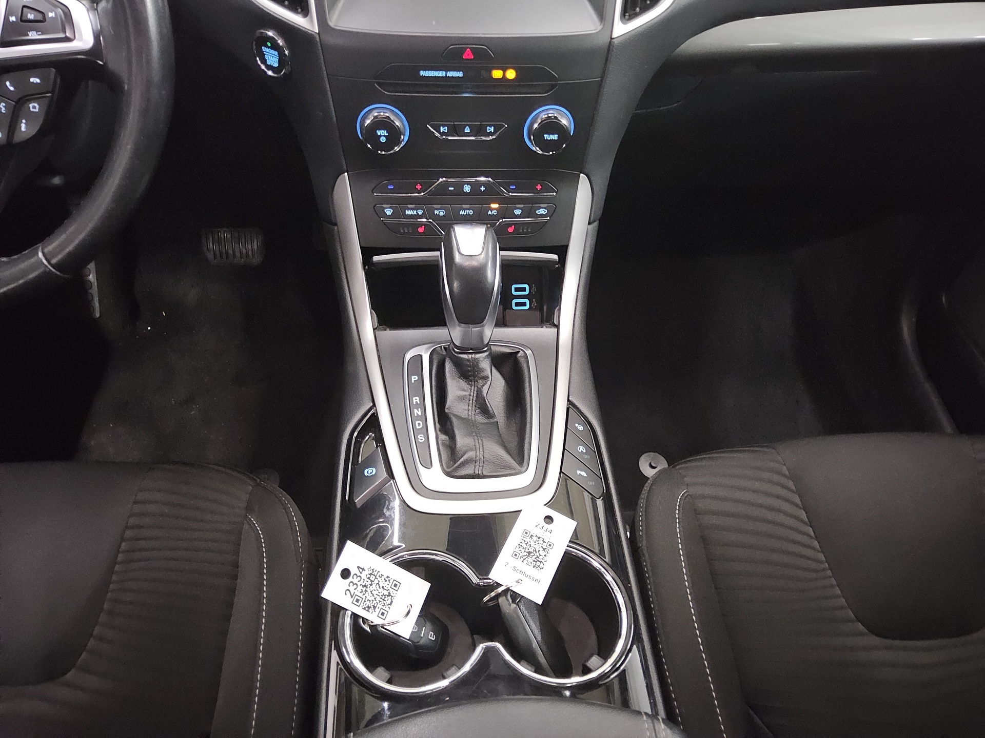 Ford S-Max 2.0 TDCi Business AHK Navi SHz PDC 6