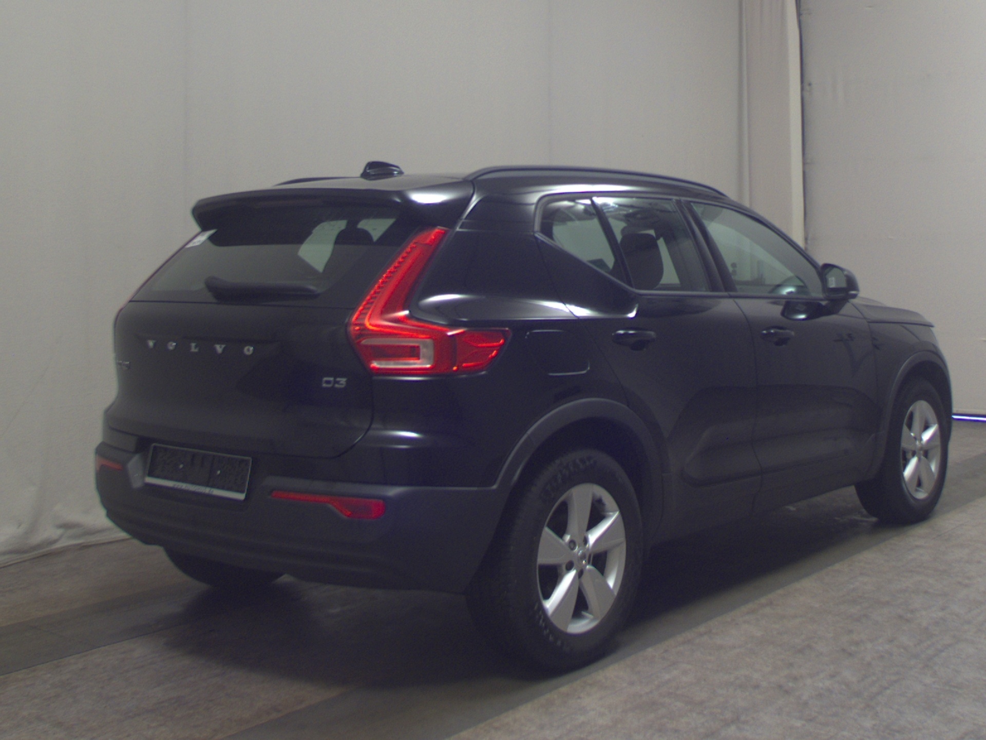 Volvo XC40 D3 Navi LED RFK AHK 4