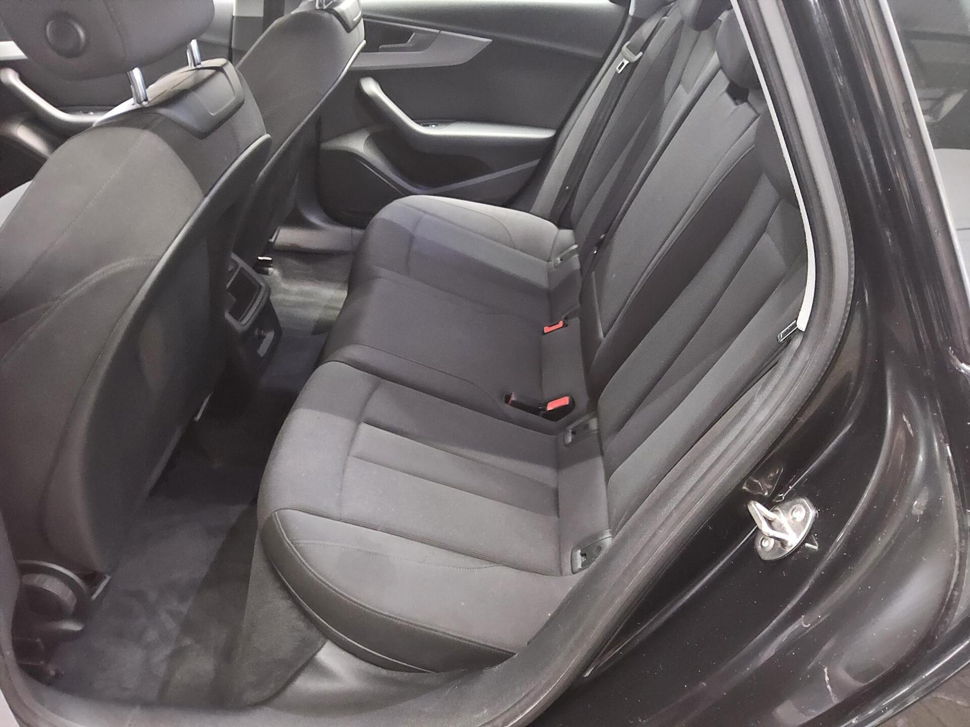 Audi A4 Avant 40 TDI advanced AHK Navi LED Sportsitze 13