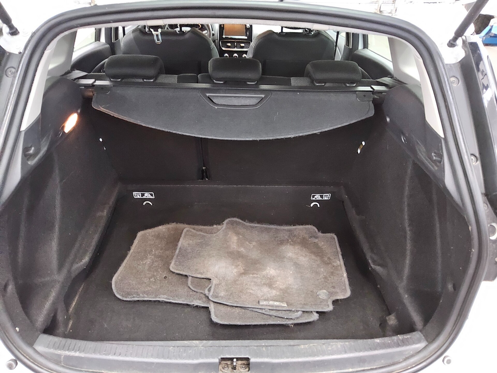 Renault Clio Grandtour 0.9 TCe Navi AHK SHZ Tempomat 11