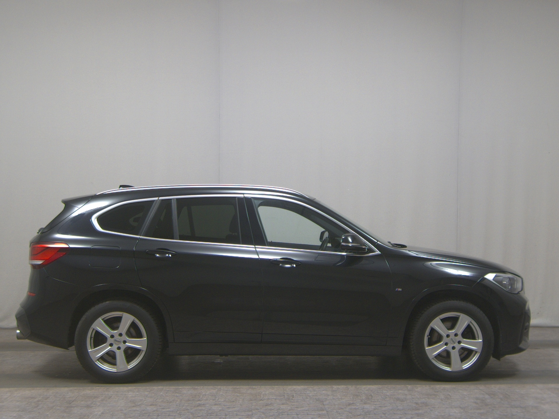 BMW X1 sDrive18d M-Sport AHK Navi LED ACC DAB