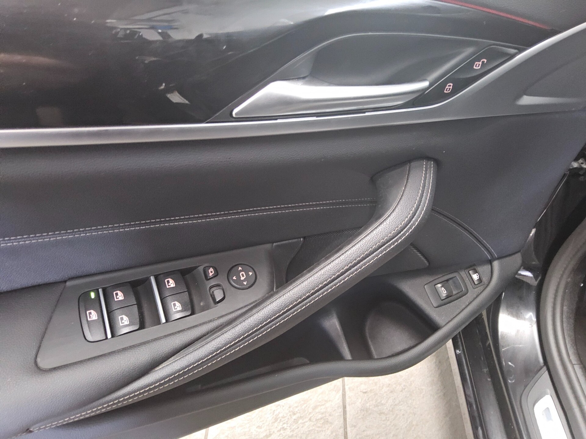 BMW 530e Touring Leder LC-Pro Navi AHK RfK ACC 9