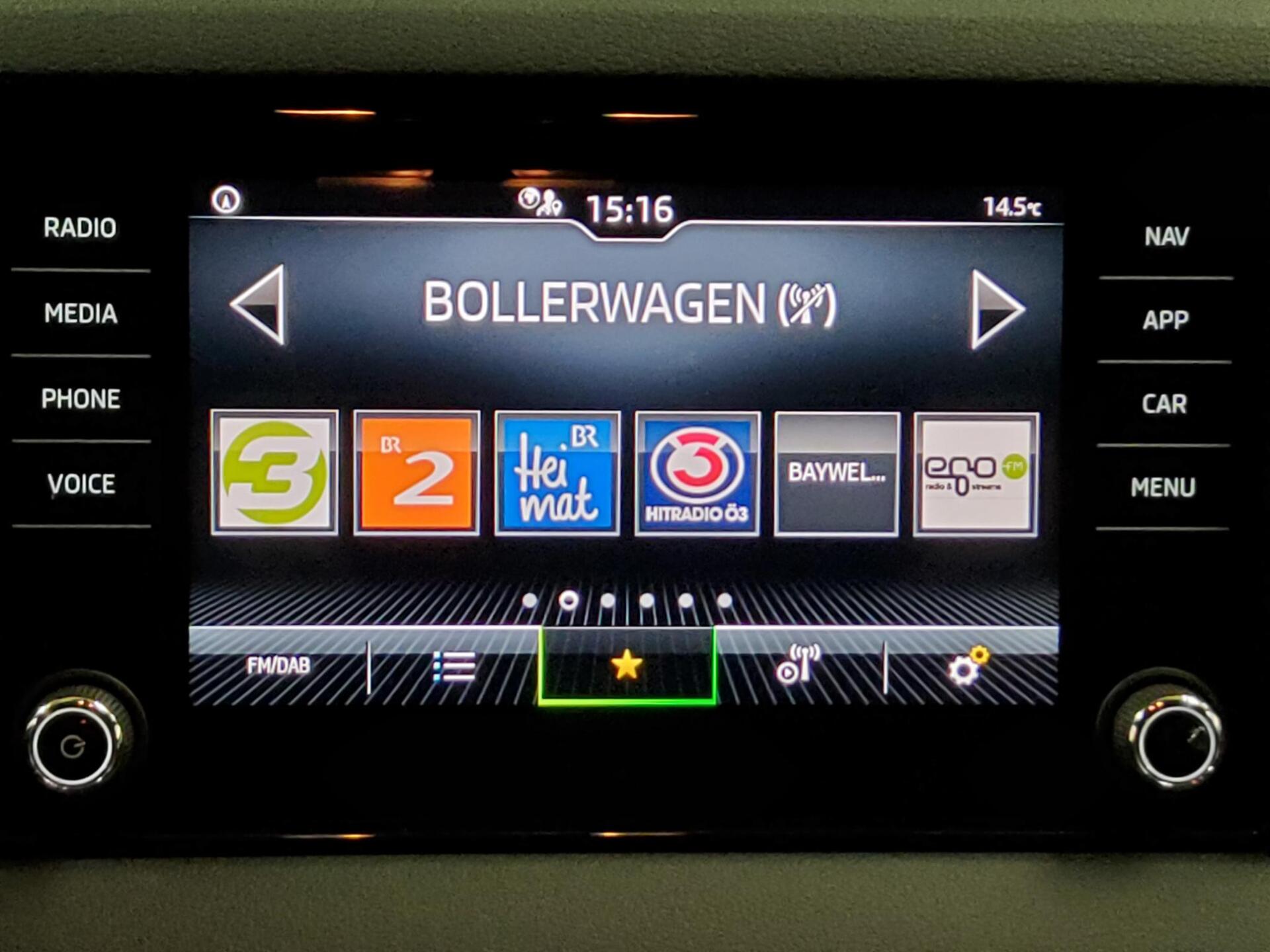 Skoda Karoq 2.0 TDI Style Tempomat PDC DAB 7