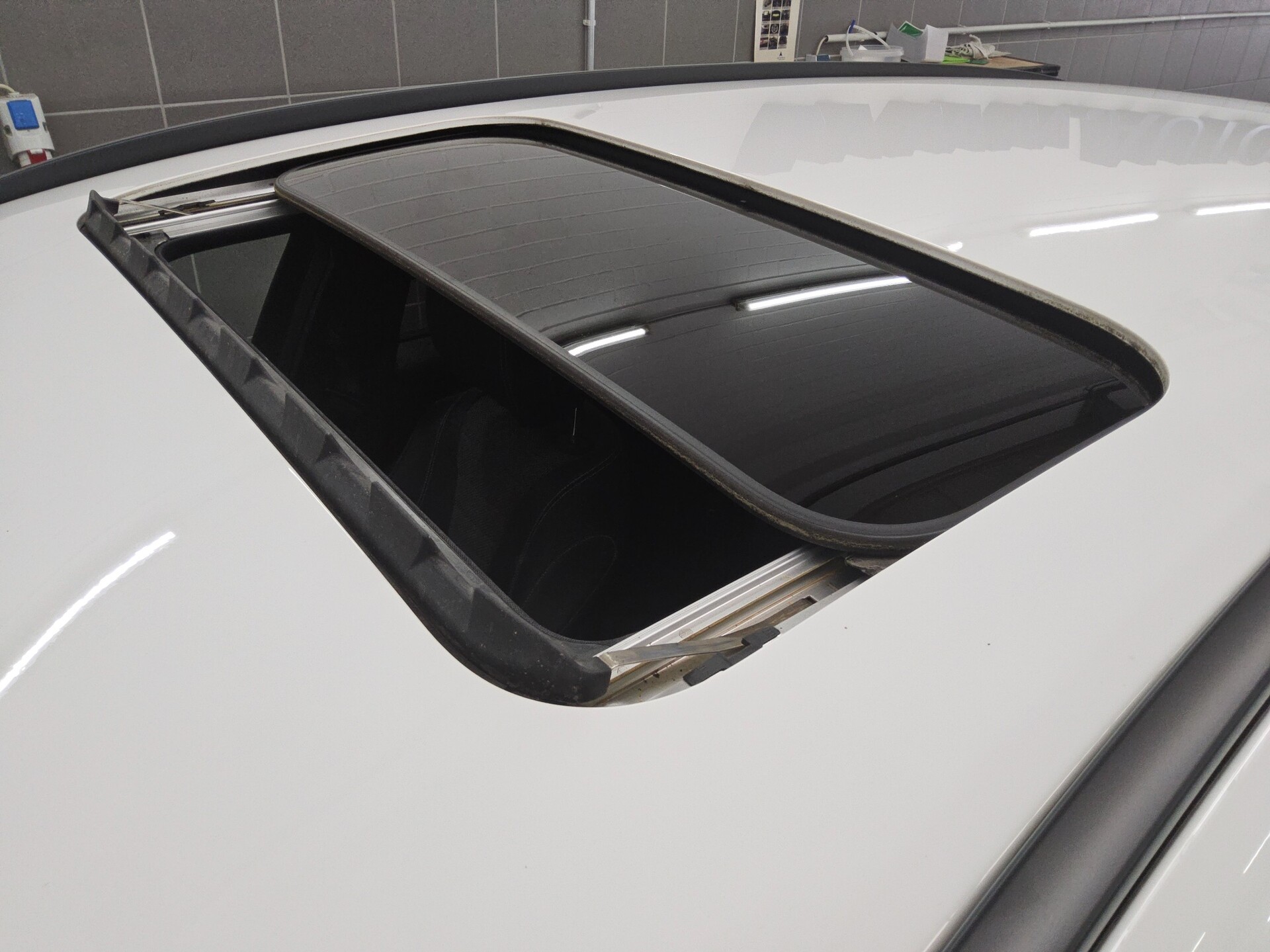 Mercedes-Benz E 300 T de AMG-Line Night Burmester GSD MB-LED 13