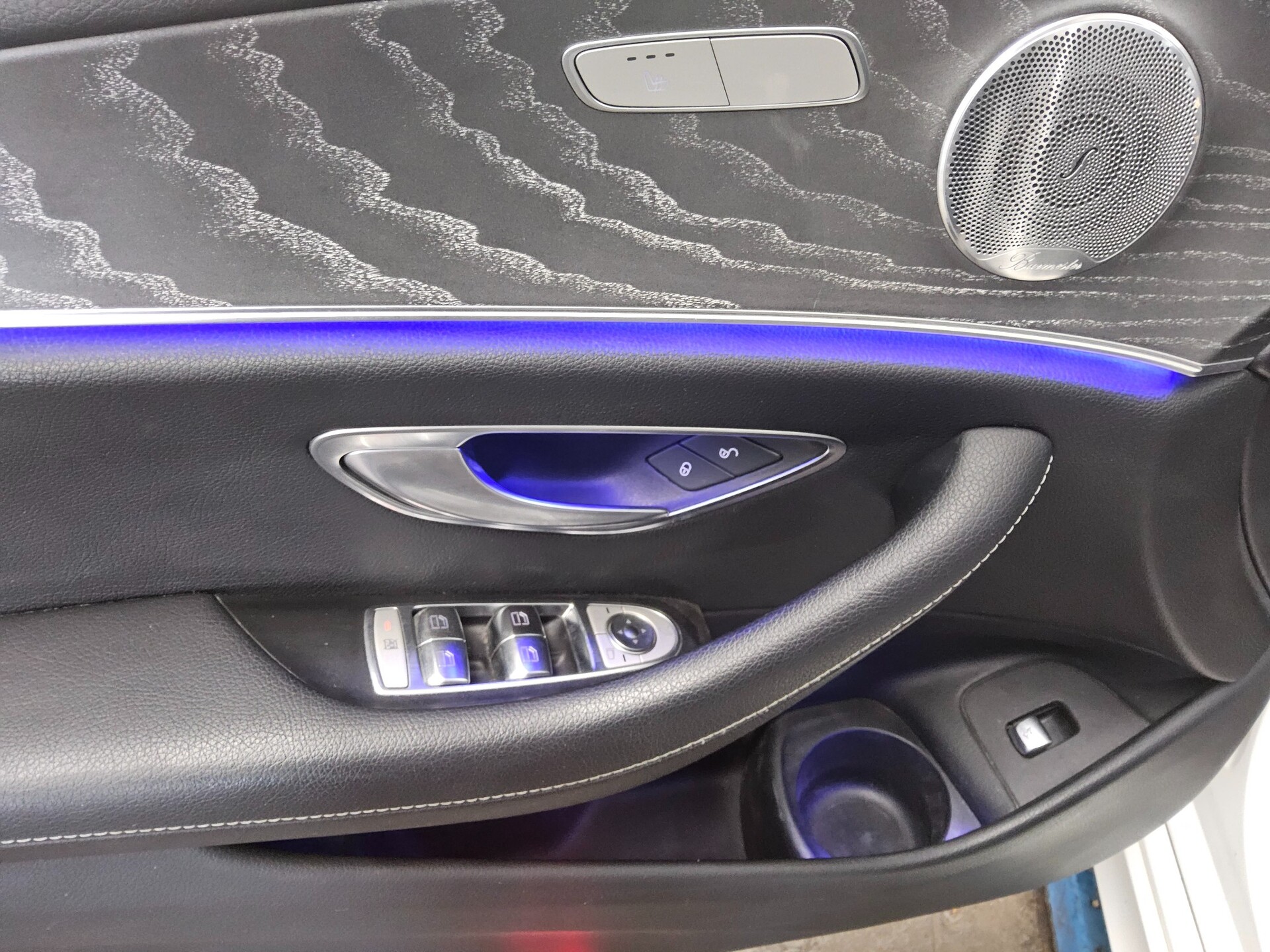 Mercedes-Benz E 300 T de AMG-Line Night Burmester GSD MB-LED 9