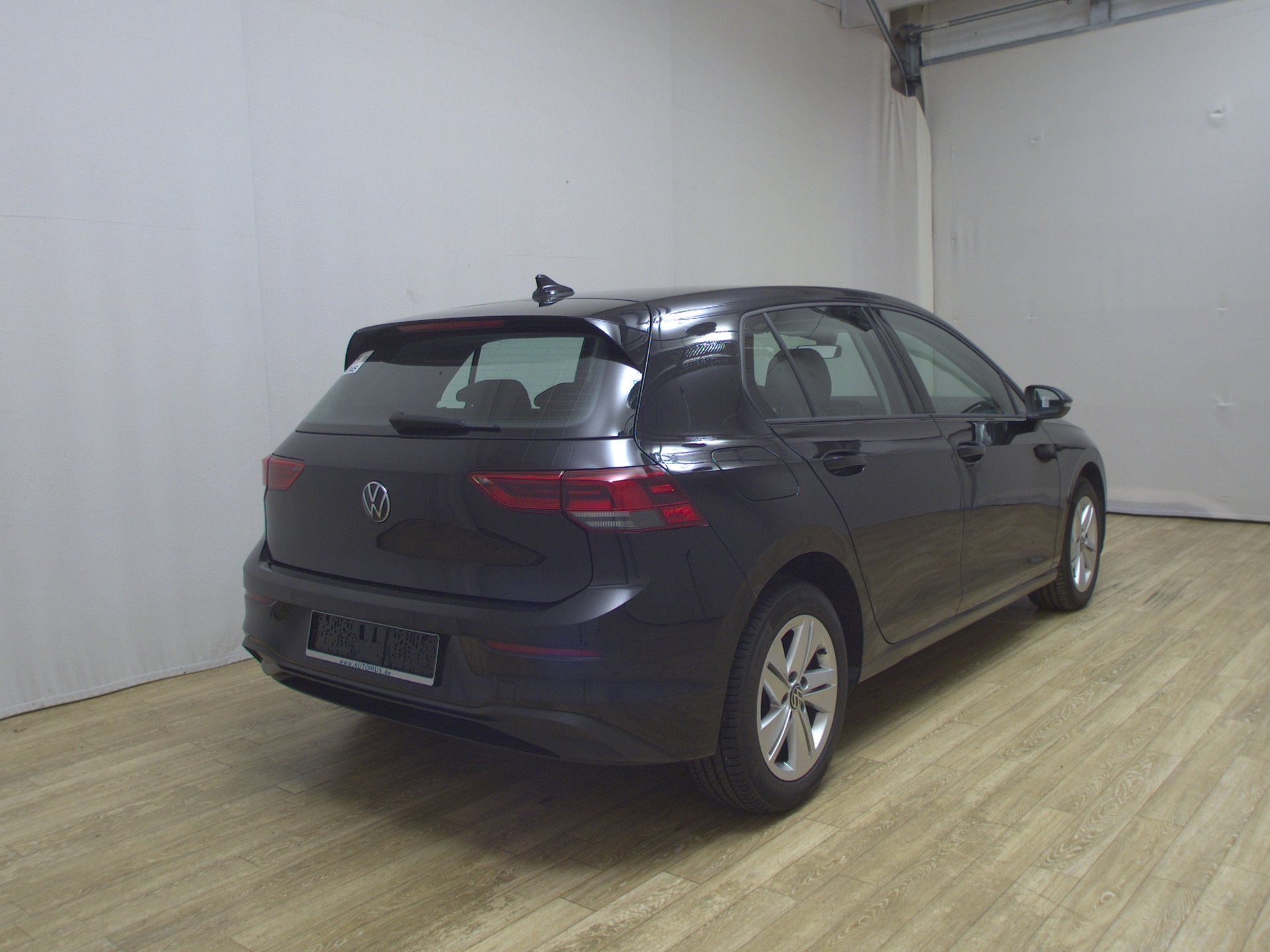 Volkswagen Golf-8 2.0 TDI Life Navi LED DC ACC PDC SHZ 4