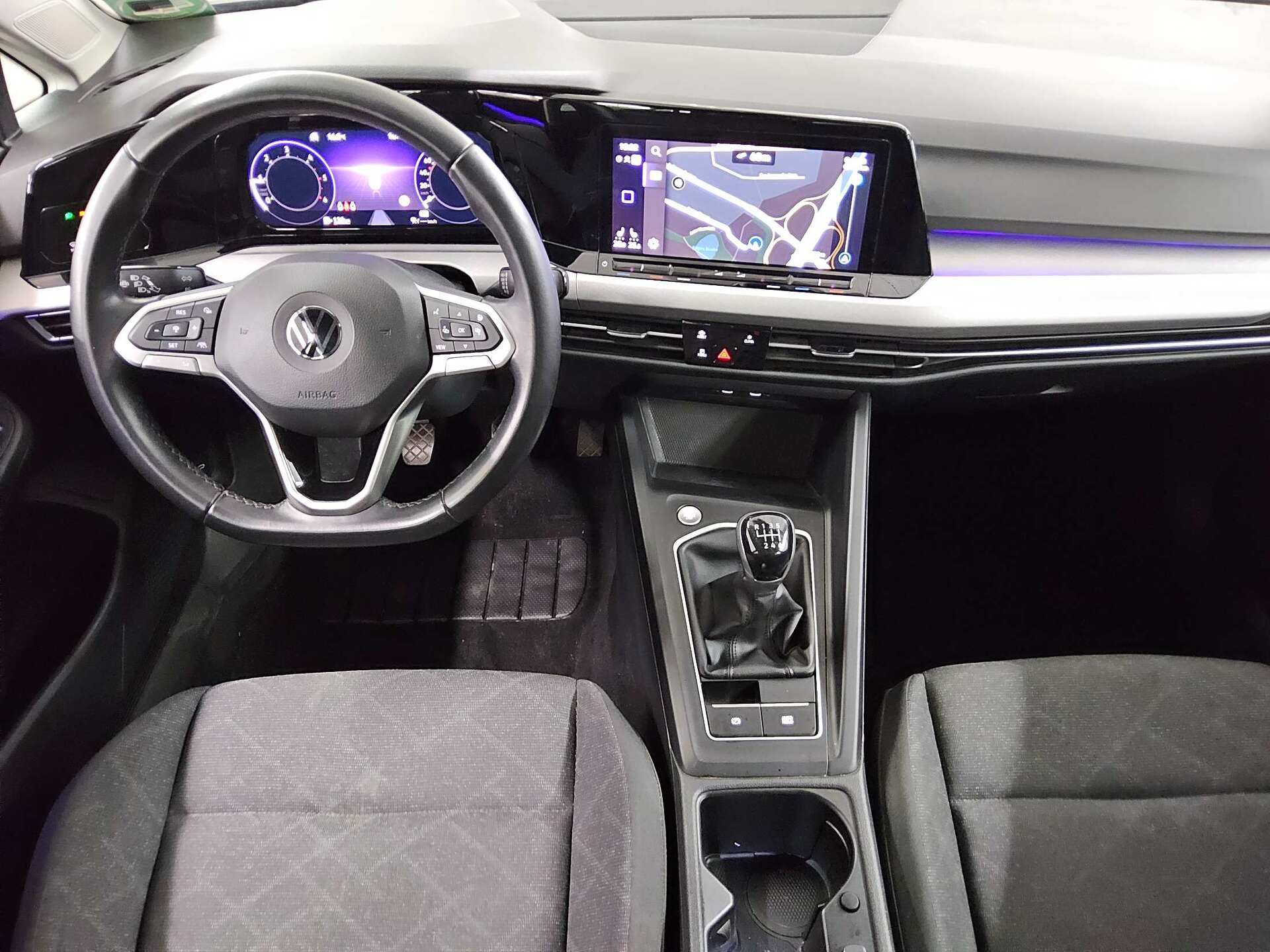 Volkswagen Golf-8 2.0 TDI Life Navi LED DC ACC PDC SHZ 5